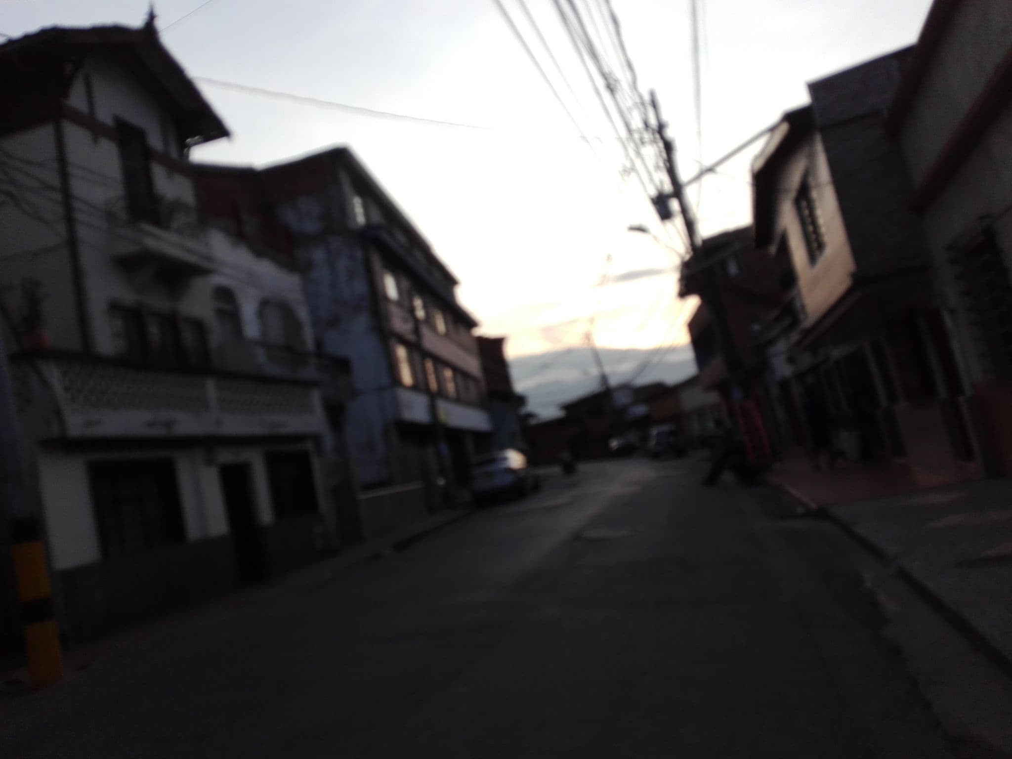 Street view near Raiz Hostel, Medellín — © soymuyaltoyque (CC BY-SA · Mapillary)