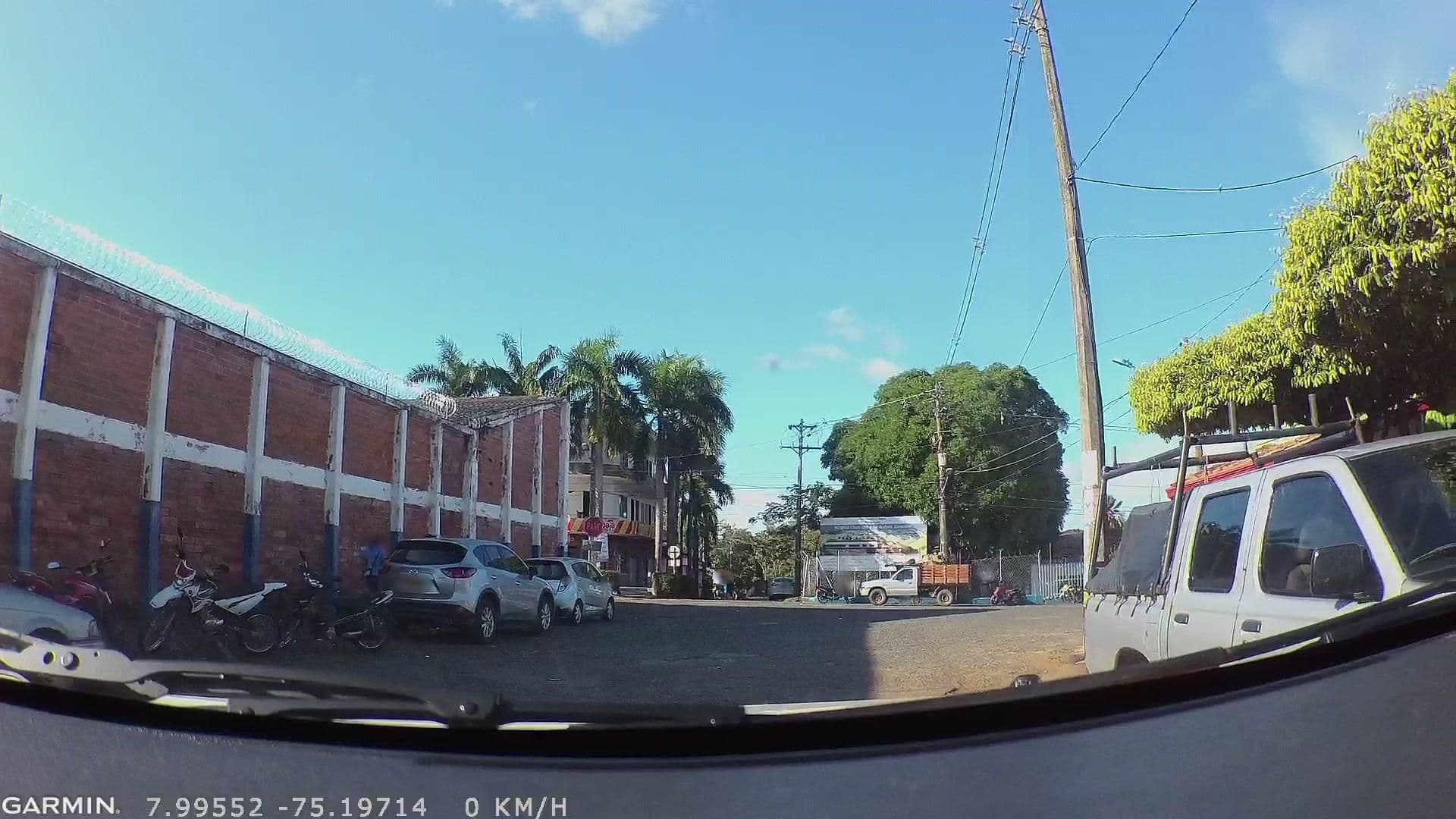 Street view near Hotel El Palmar, Caucasia — © santi1708 (CC BY-SA · Mapillary)