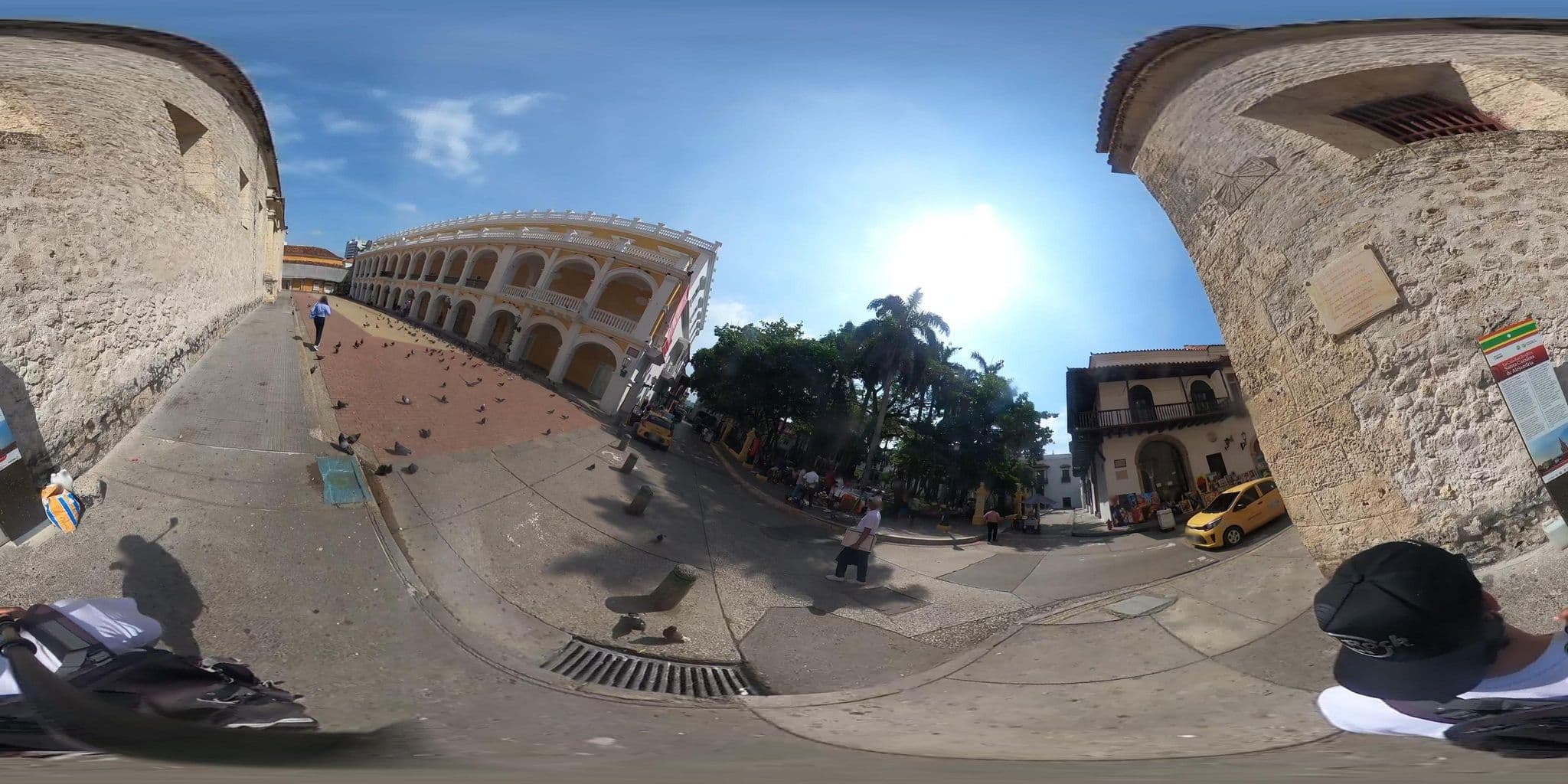 Street view near Casa de Alba Hotel Boutique, Cartagena — © angoca (CC BY-SA · Mapillary)