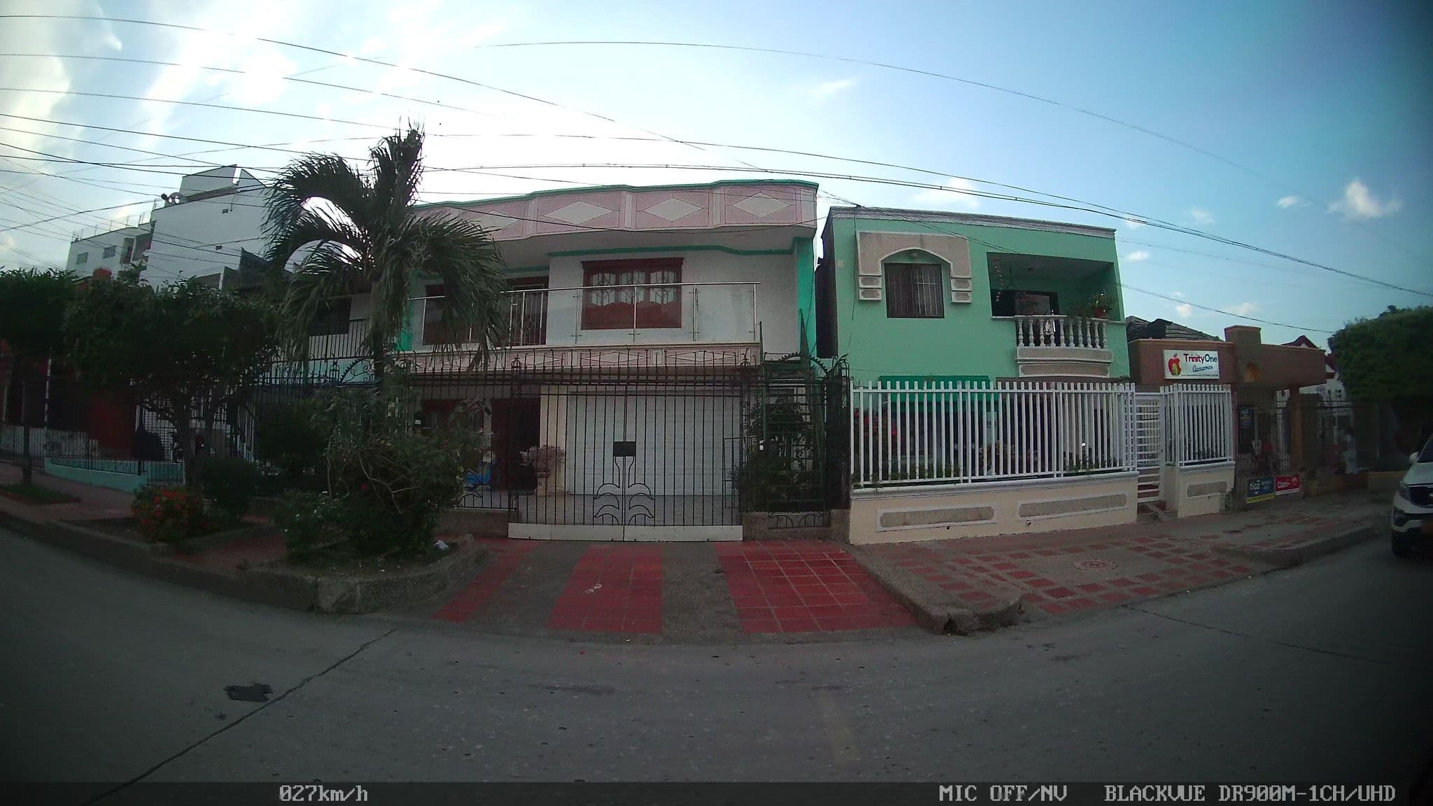Street view near ApartaHotel Superior, Barranquilla — © kaart_2 (CC BY-SA · Mapillary)