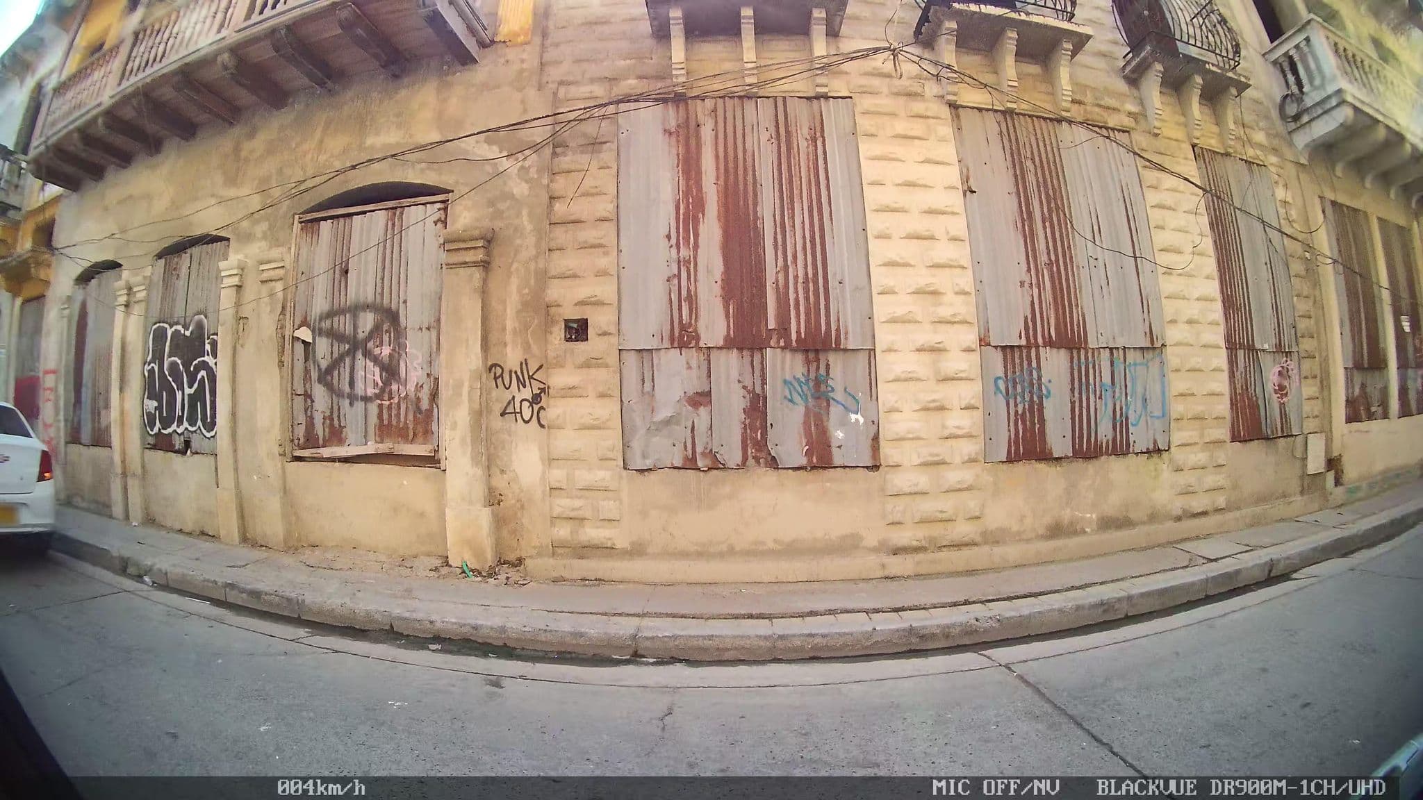 Street view near Casa Sweety, Cartagena — © kaart_2 (CC BY-SA · Mapillary)