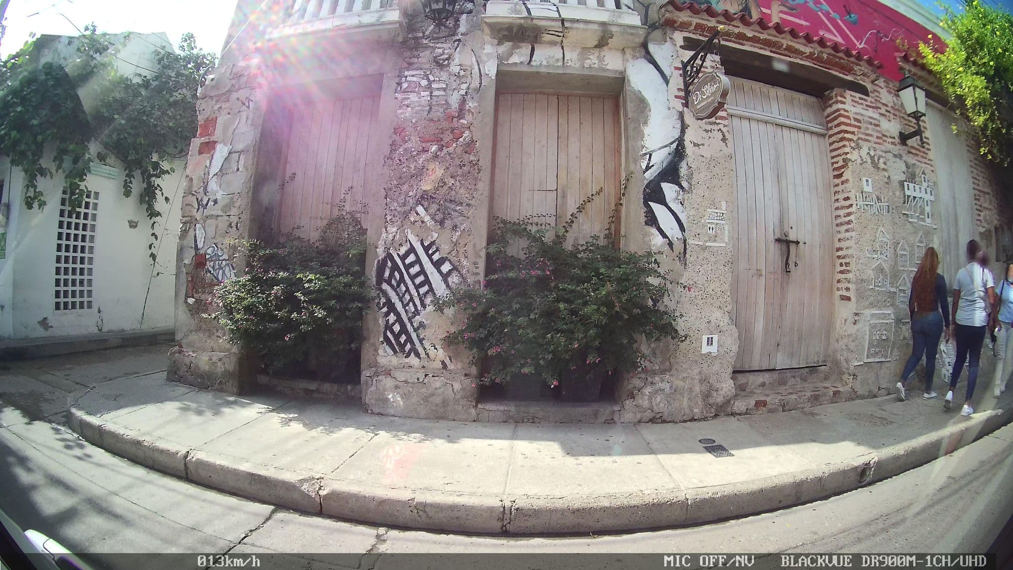 Street view near Leyendas Del Mar, Cartagena — © kaart_2 (CC BY-SA · Mapillary)