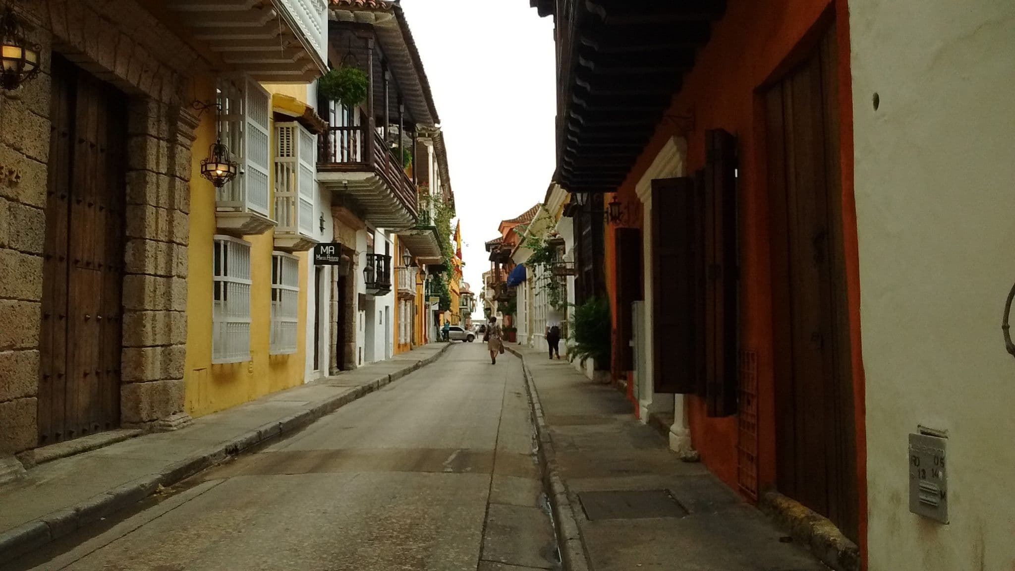 Street view near The Marquez Hotel, Cartagena — © kaxtillo (CC BY-SA · Mapillary)