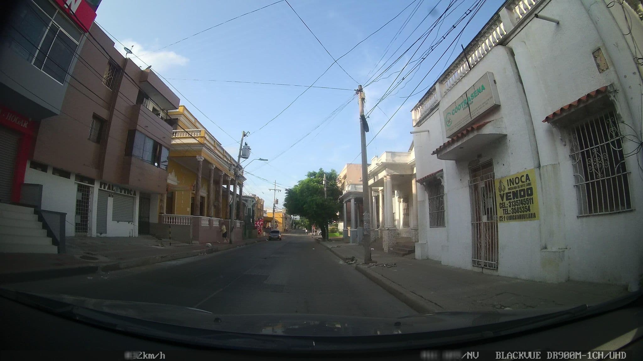 Street view near Hotel Colonial inn, Barranquilla — © kaart_2 (CC BY-SA · Mapillary)