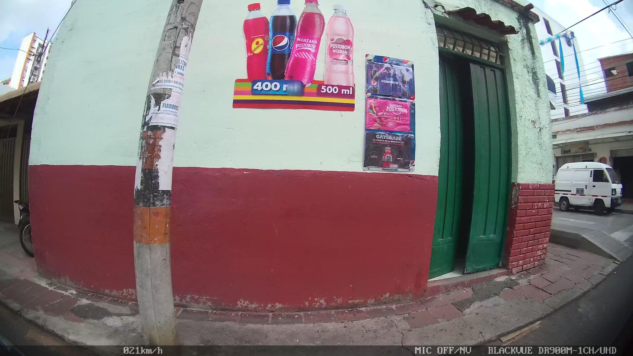 Street view near Hotel Colonial Florida, Floridablanca — © kaart_2 (CC BY-SA · Mapillary)