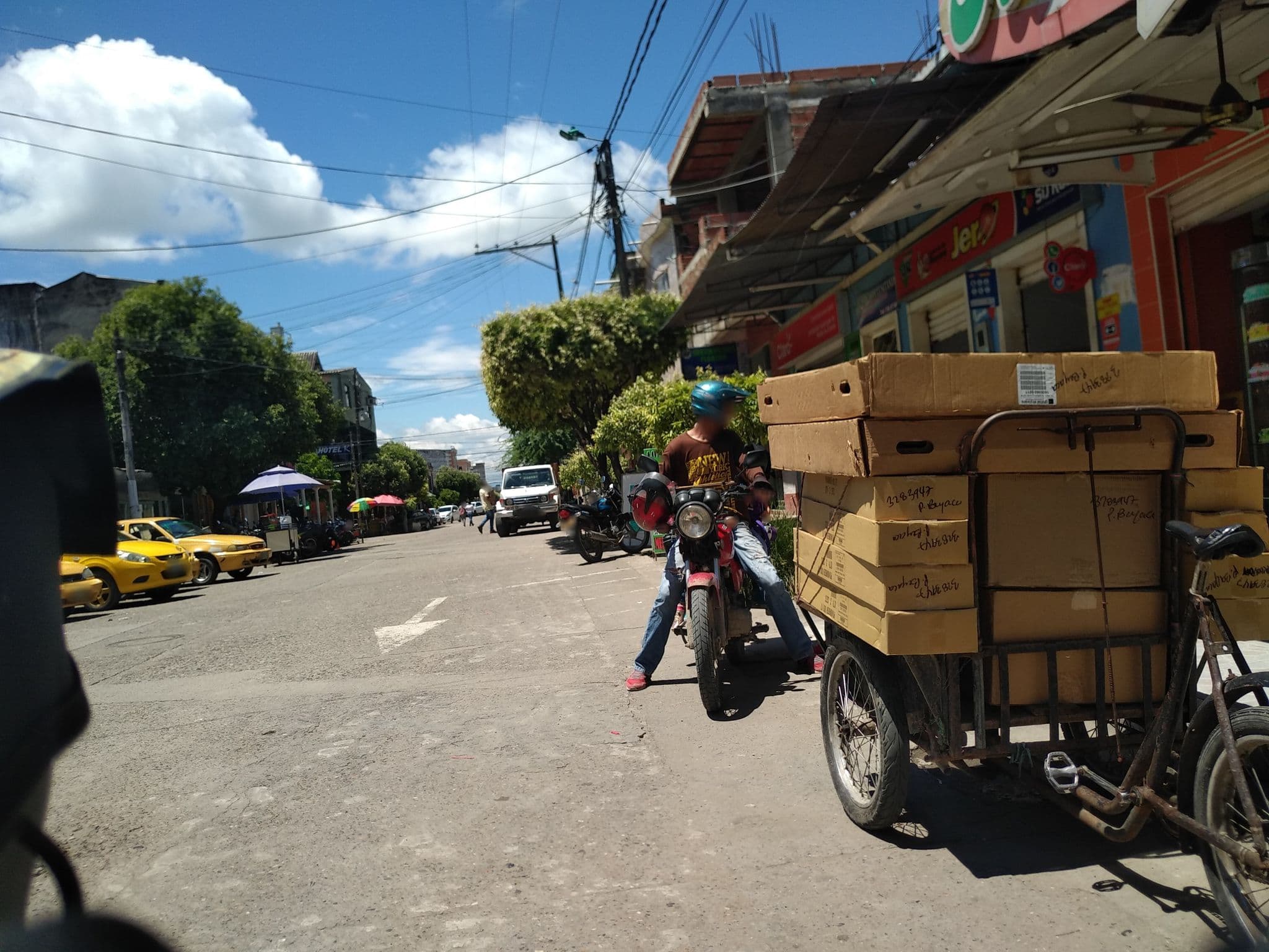 Street view near Hotel Tolima, Puerto Boyacá — © nomadmapper (CC BY-SA · Mapillary)