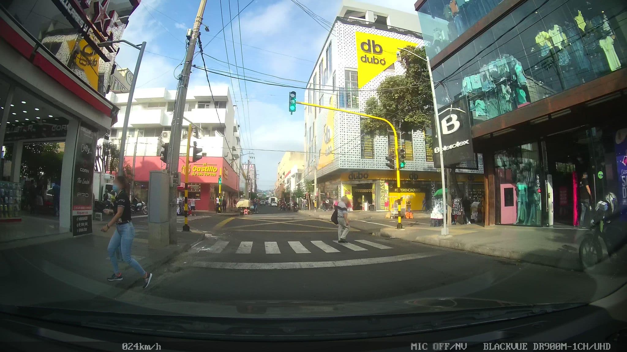 Street view near Hotel Avenida Cúcuta, Cúcuta — © kaart_2 (CC BY-SA · Mapillary)