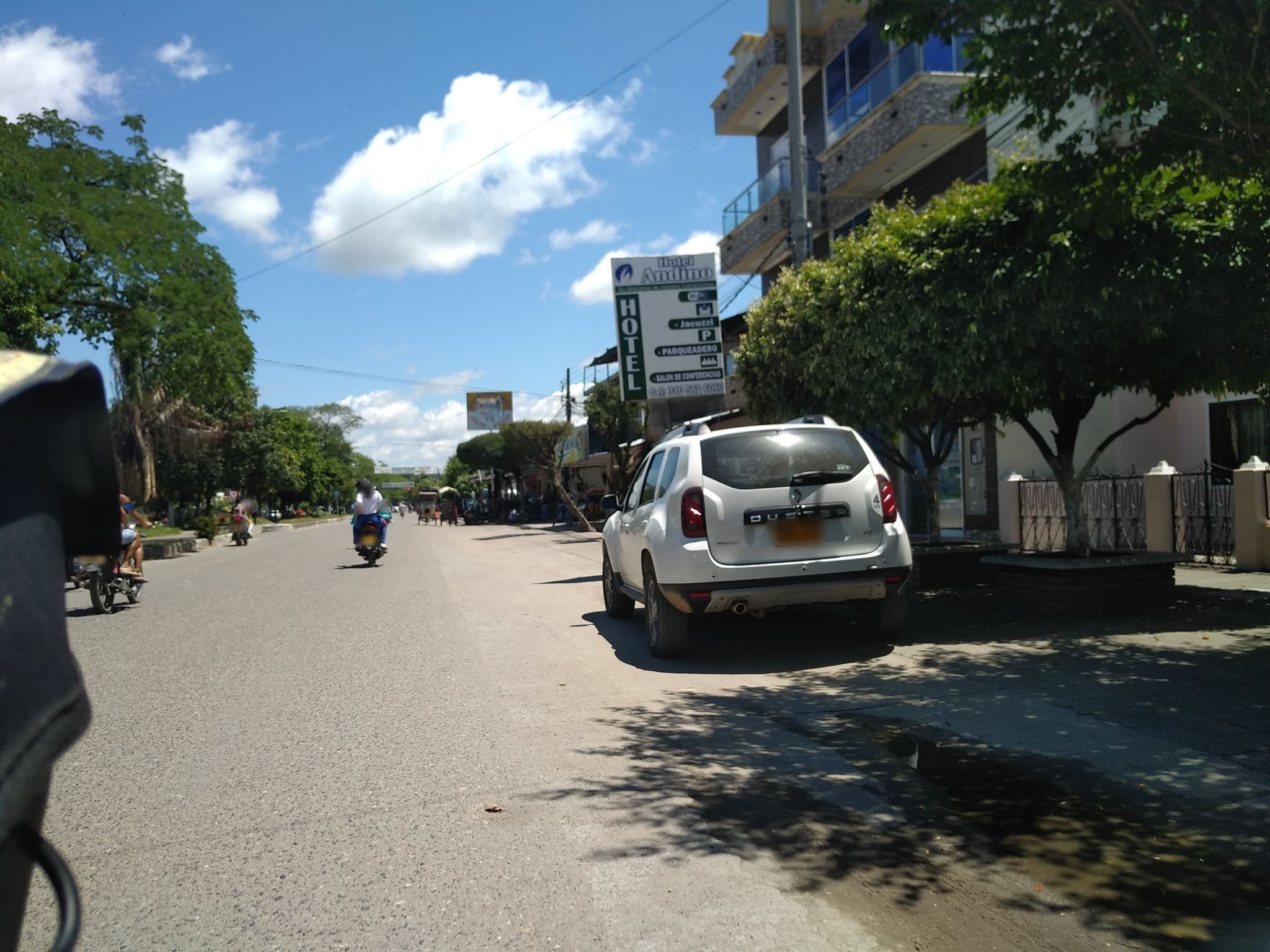 Street view near Hotel Andino, Puerto Boyacá — © nomadmapper (CC BY-SA · Mapillary)