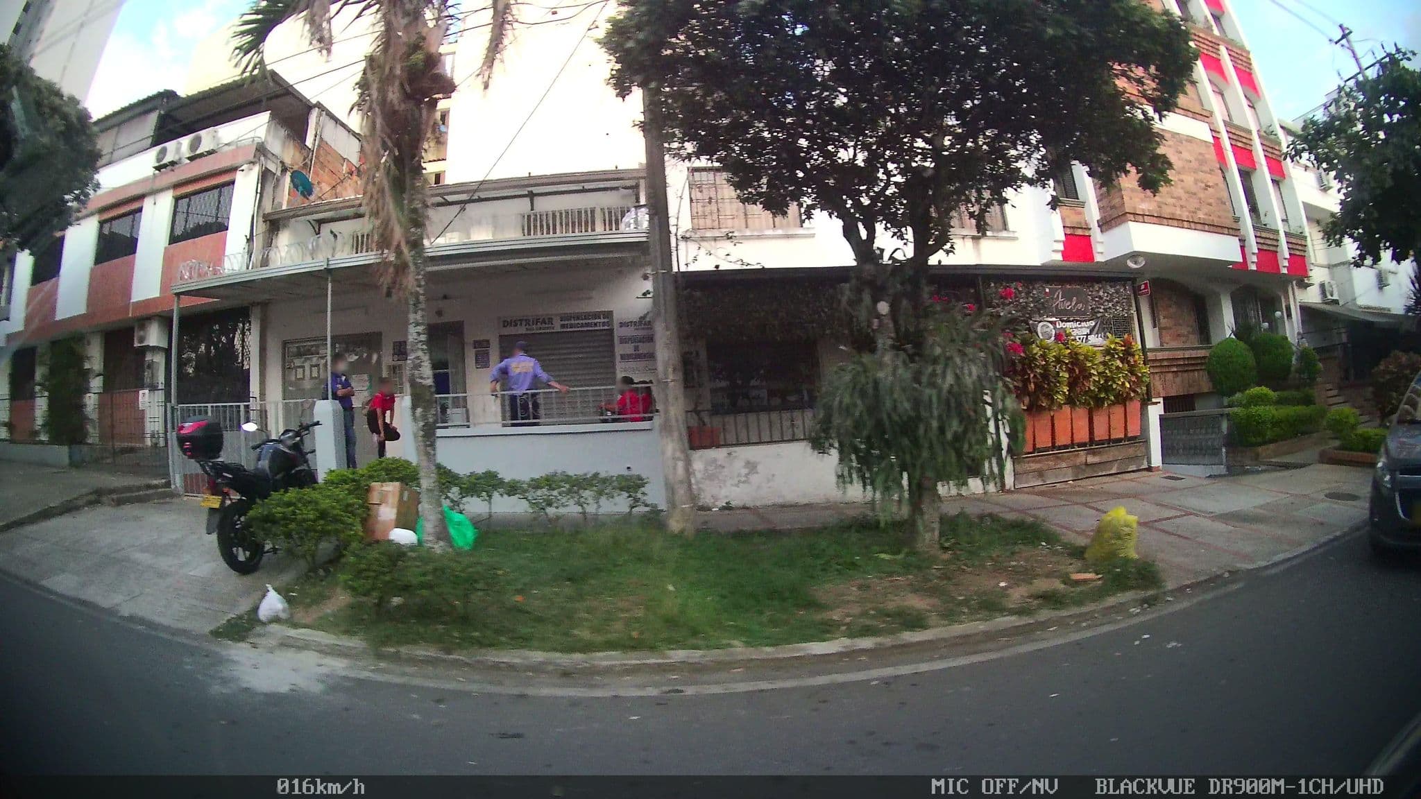Street view near Motel El Castillo Del Edén, Bucaramanga — © kaart_2 (CC BY-SA · Mapillary)
