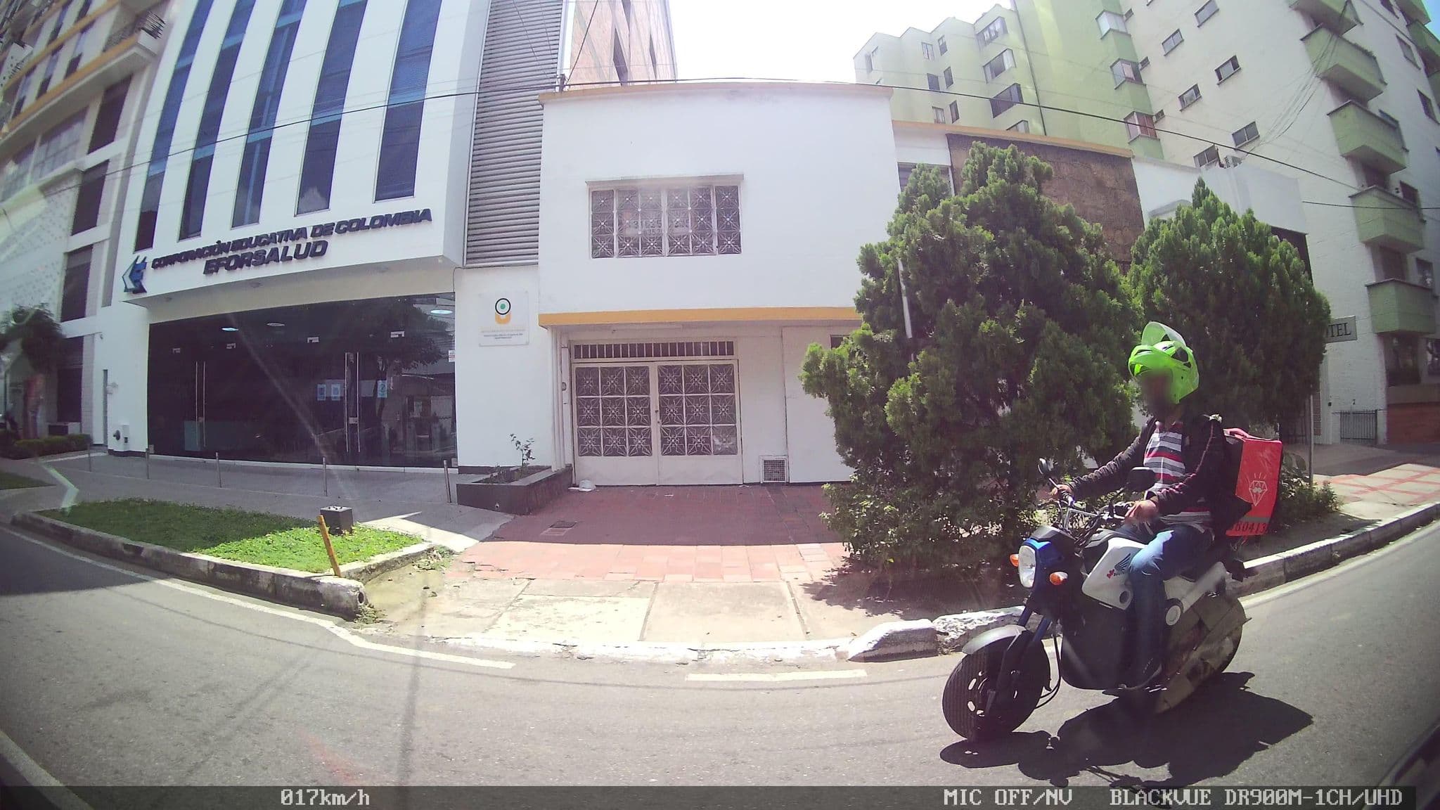 Street view near Hotel Palo Negro - Sotomayor, Bucaramanga — © kaart_2 (CC BY-SA · Mapillary)