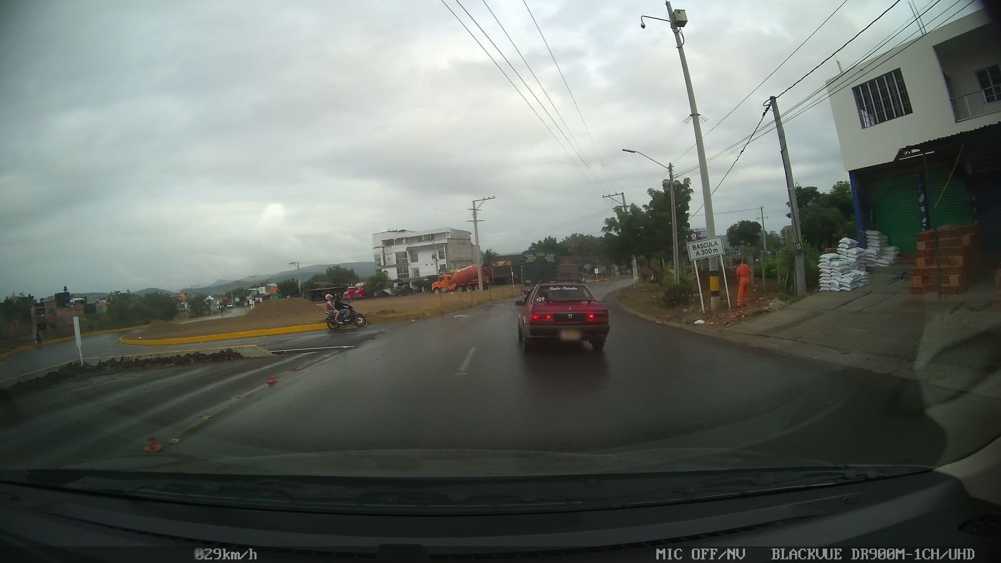 Street view near Hotel El Paso, Cúcuta — © kaart_2 (CC BY-SA · Mapillary)