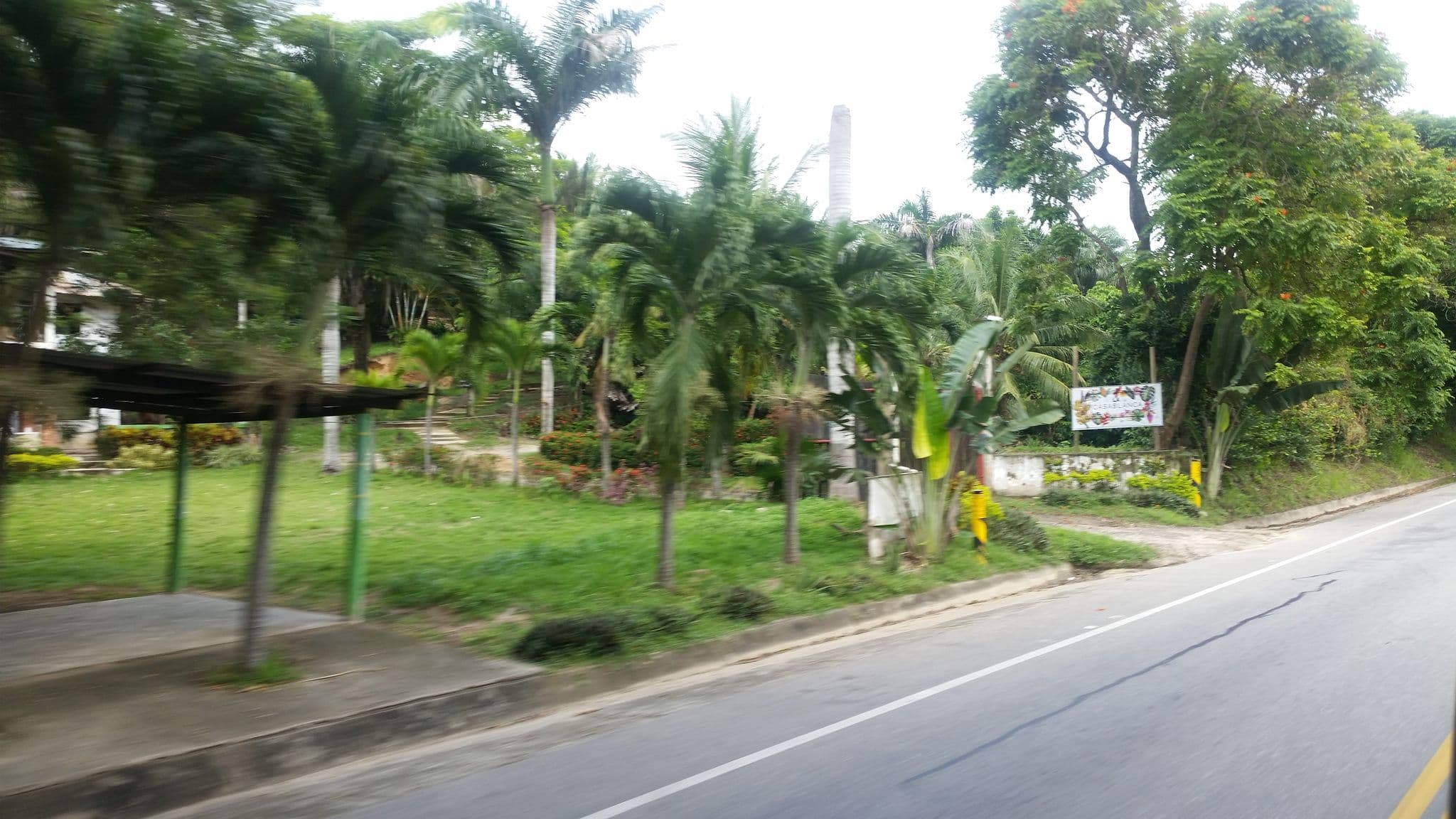 Street view near La Casablanca Tayrona House, Santa Marta — © ejegg (CC BY-SA · Mapillary)