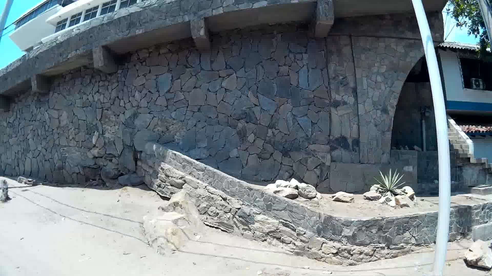 Street view near Hotel Samay Plus, Santa Marta — © humano (CC BY-SA · Mapillary)