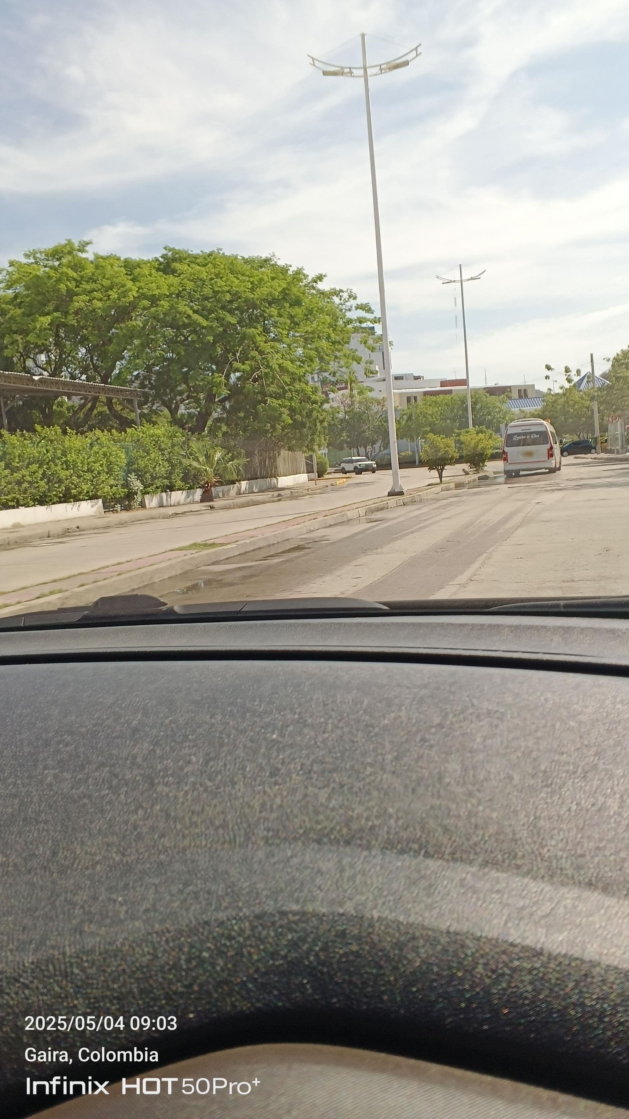 Street view near Hotel Tucuraca, Santa Marta — © ljtoro (CC BY-SA · Mapillary)