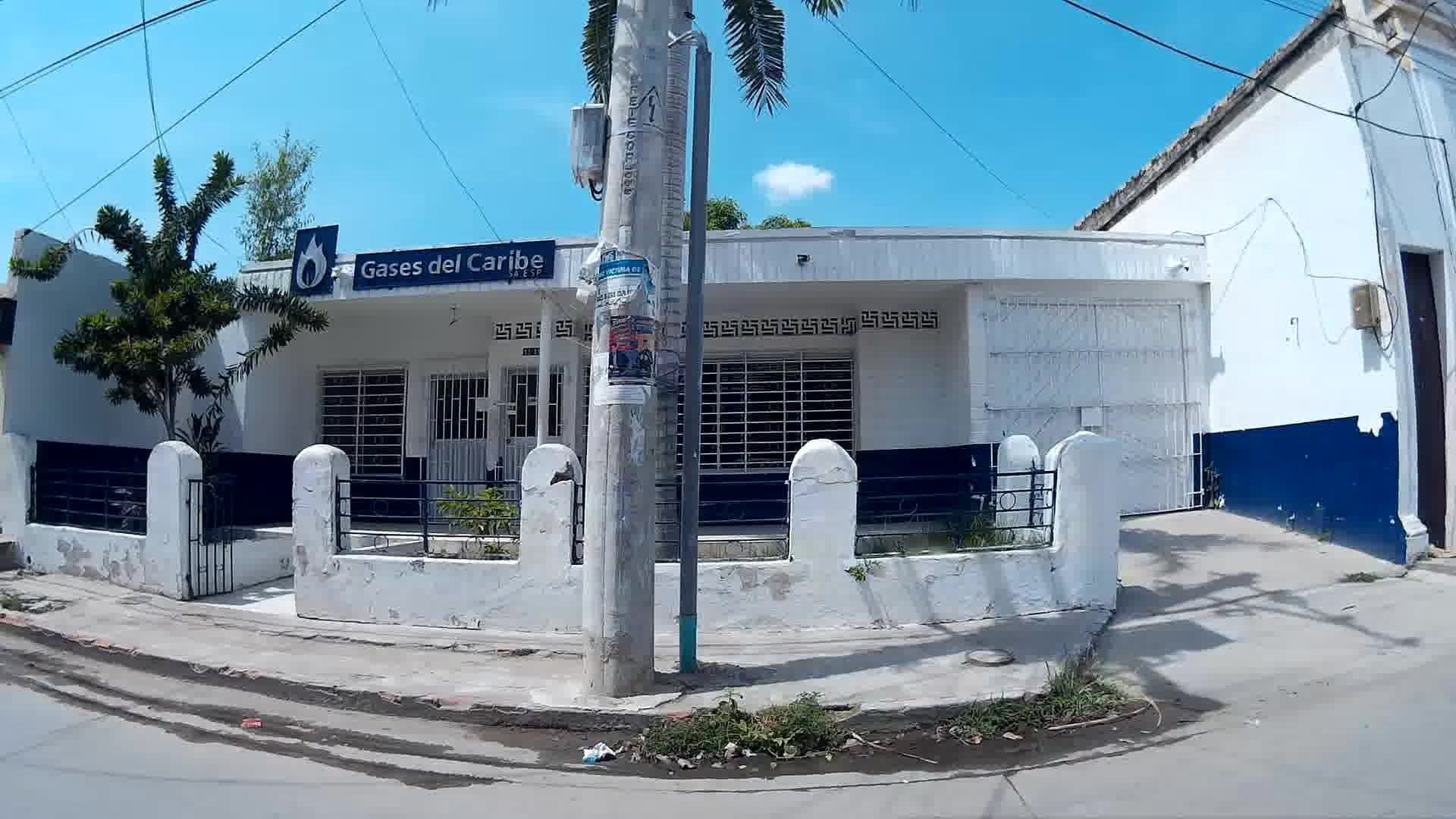 Street view near Hotel Buenos Aires, Ciénaga — © ccossio (CC BY-SA · Mapillary)