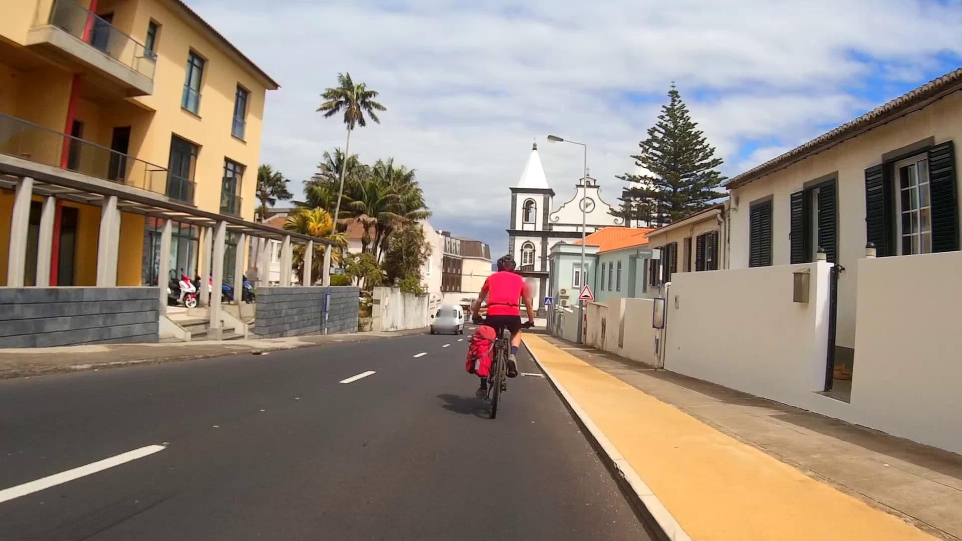 Street view near Apartamentos Príncipe Apart-Center, Angústias — © ligfietser (CC BY-SA · Mapillary)