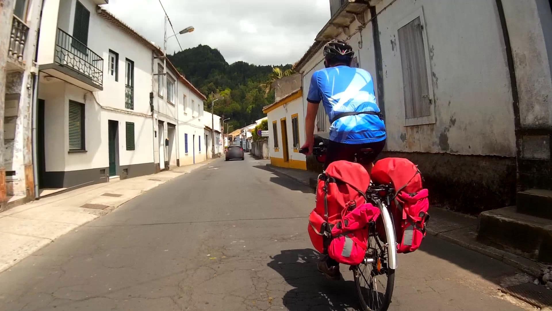 Street view near Victoria Guest House, Furnas — © ligfietser (CC BY-SA · Mapillary)