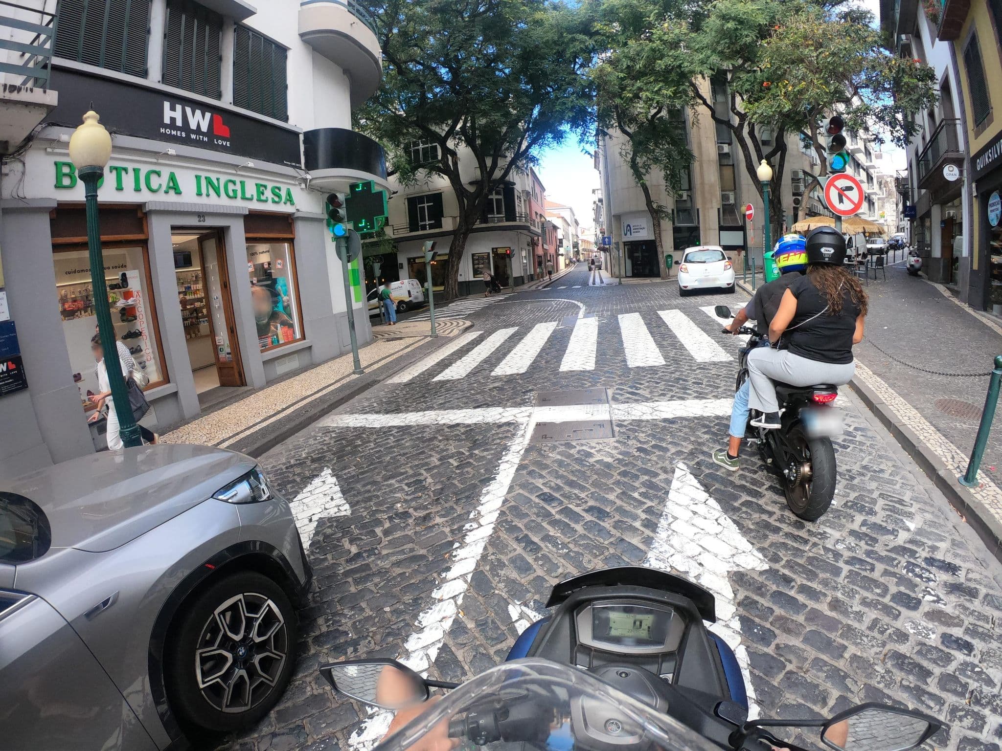 Street view near Infinity pool, Santa Luzia — © filipesilva (CC BY-SA · Mapillary)