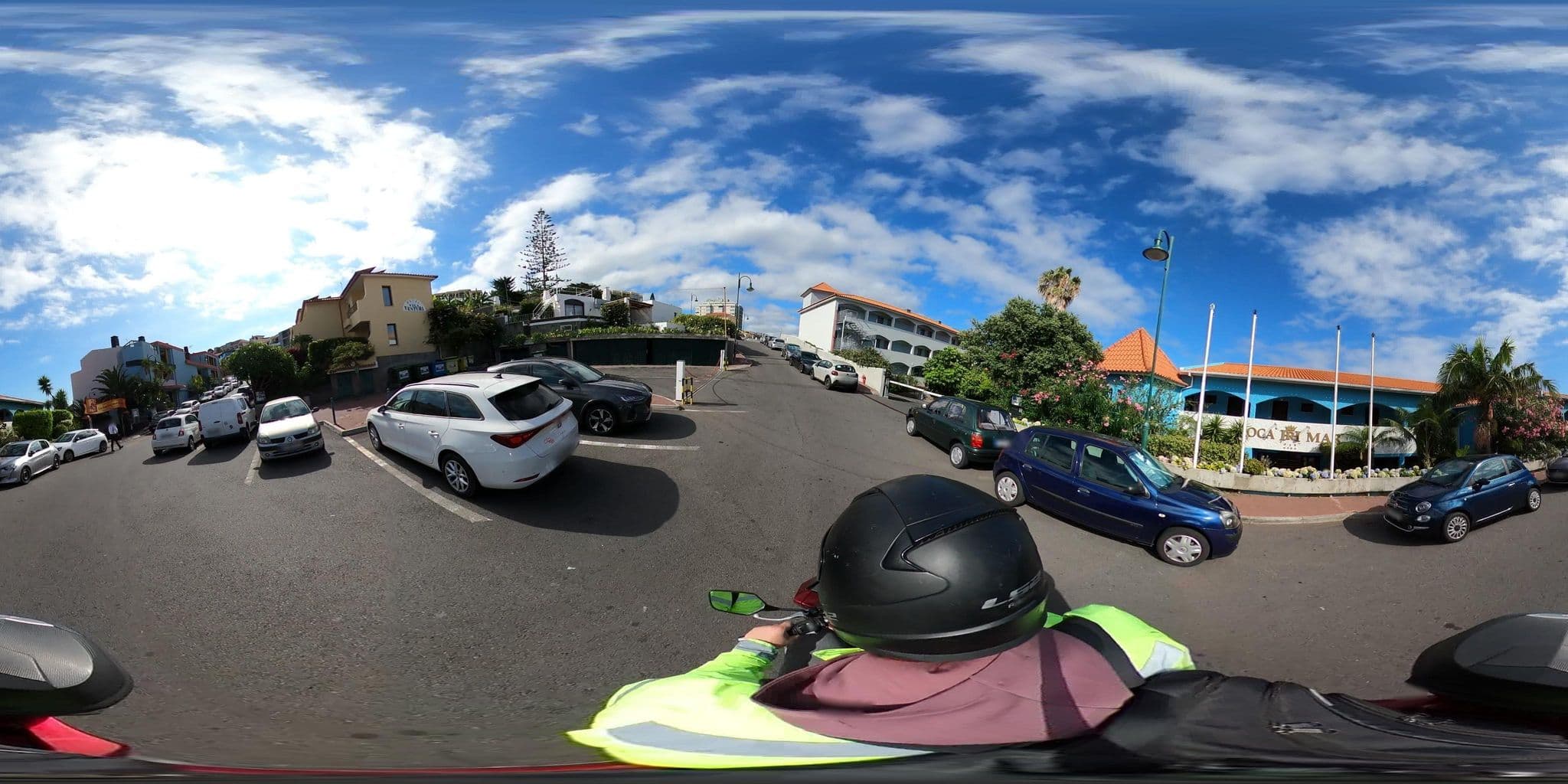 Street view near Hotel Roca Mar, Caniço — © PedroSantos (CC BY-SA · Mapillary)