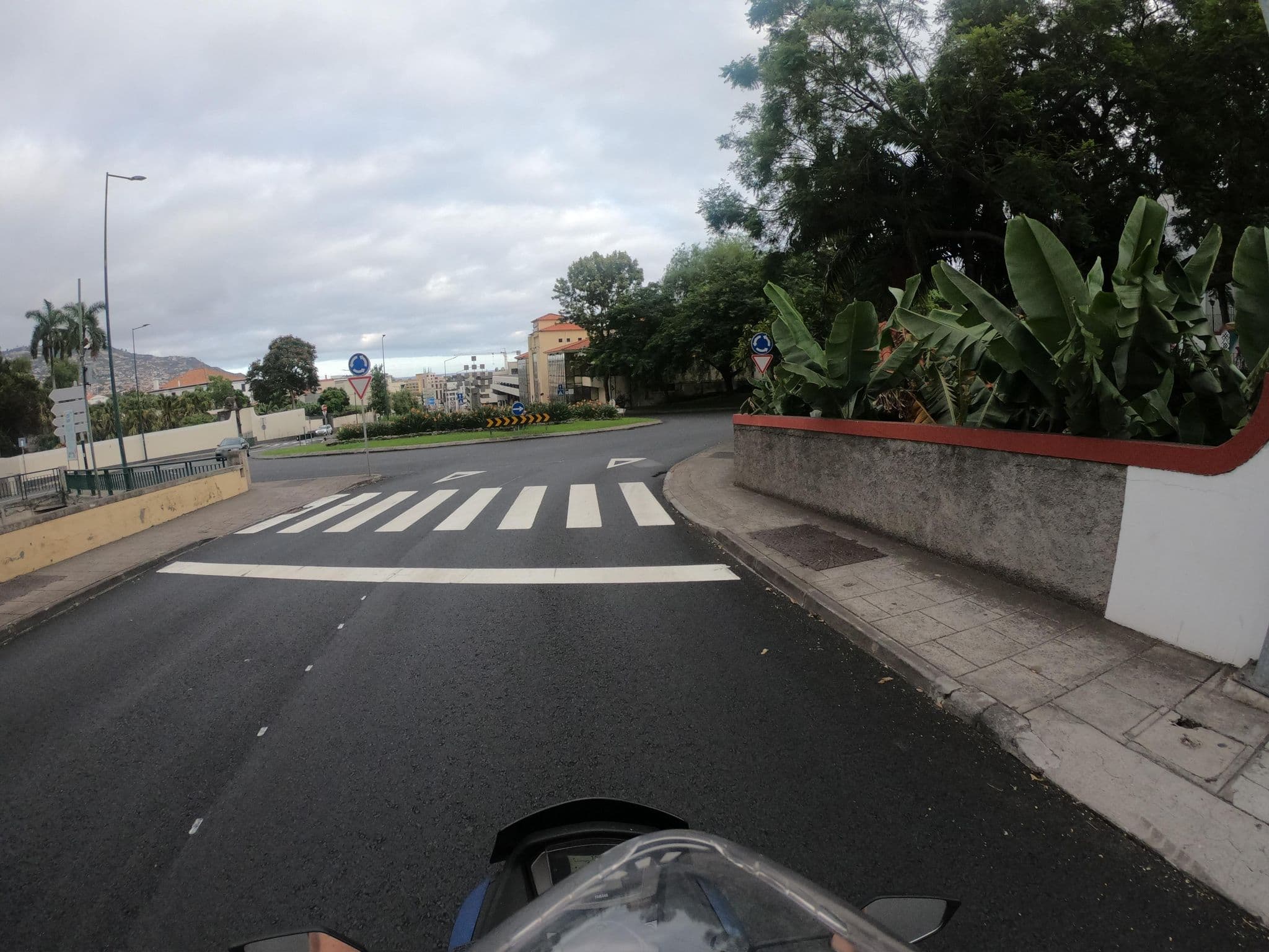 Street view near Centro de Juventude do Funchal, Santa Luzia — © filipesilva (CC BY-SA · Mapillary)