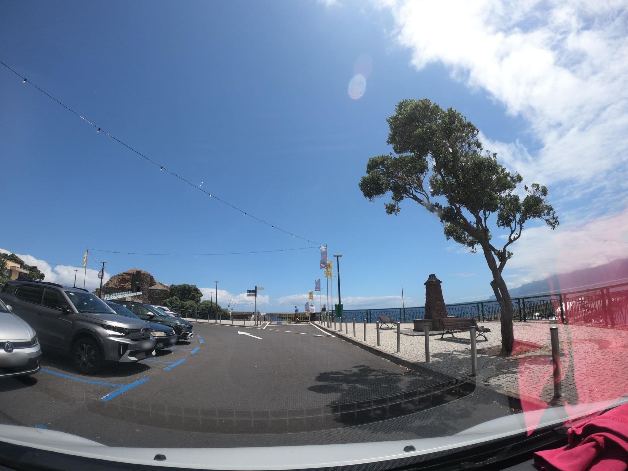 Street view near Hotel Moniz Sol, Porto Moniz — © filipesilva (CC BY-SA · Mapillary)