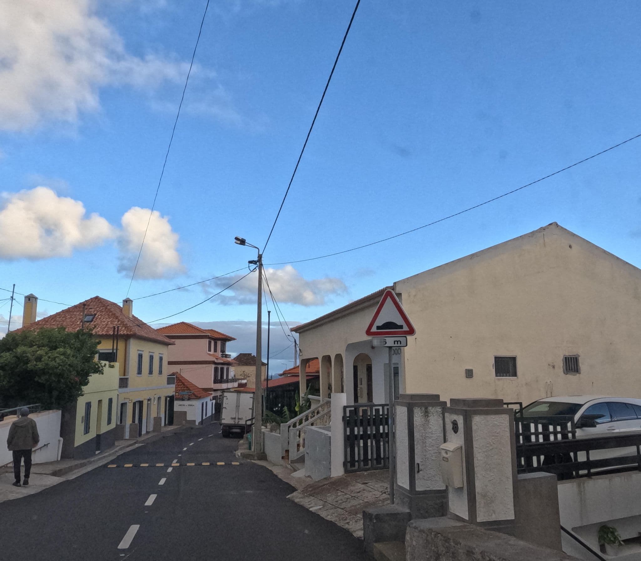 Street view near Casas Do Baleeiro, Caniçal — © nunocaldeira (CC BY-SA · Mapillary)