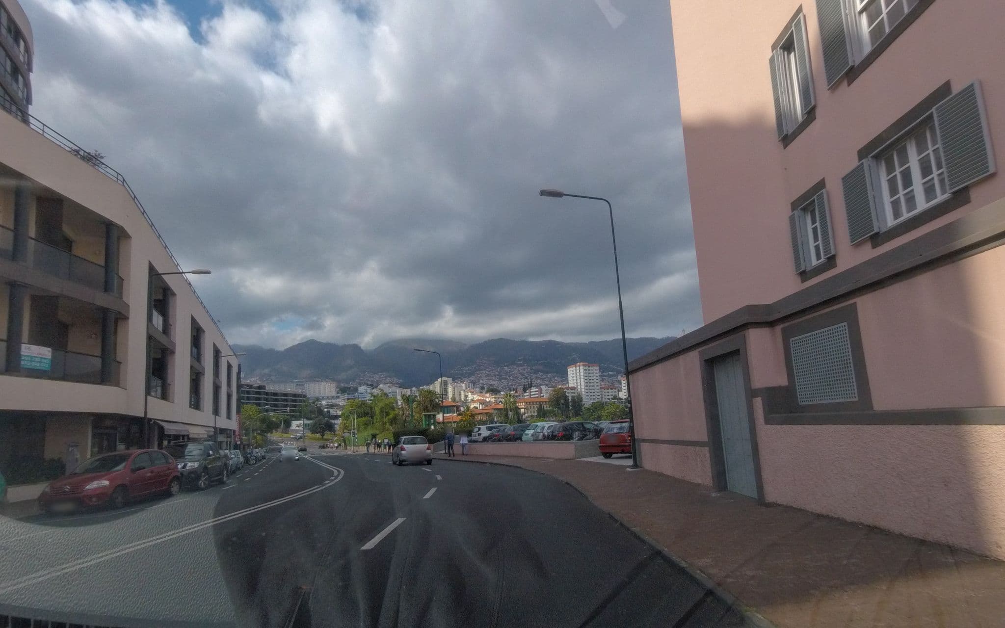 Street view near Belmond Reid's Palace, São Martinho — © nunocaldeira (CC BY-SA · Mapillary)