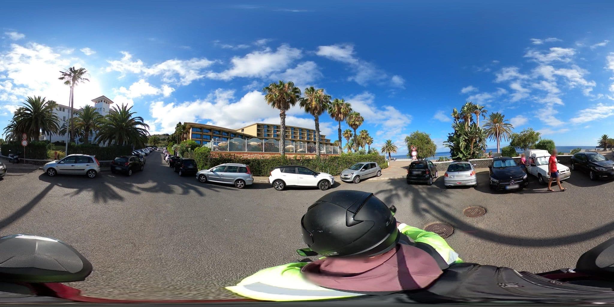 Street view near Pool - Four Views Oasis, Caniço — © PedroSantos (CC BY-SA · Mapillary)