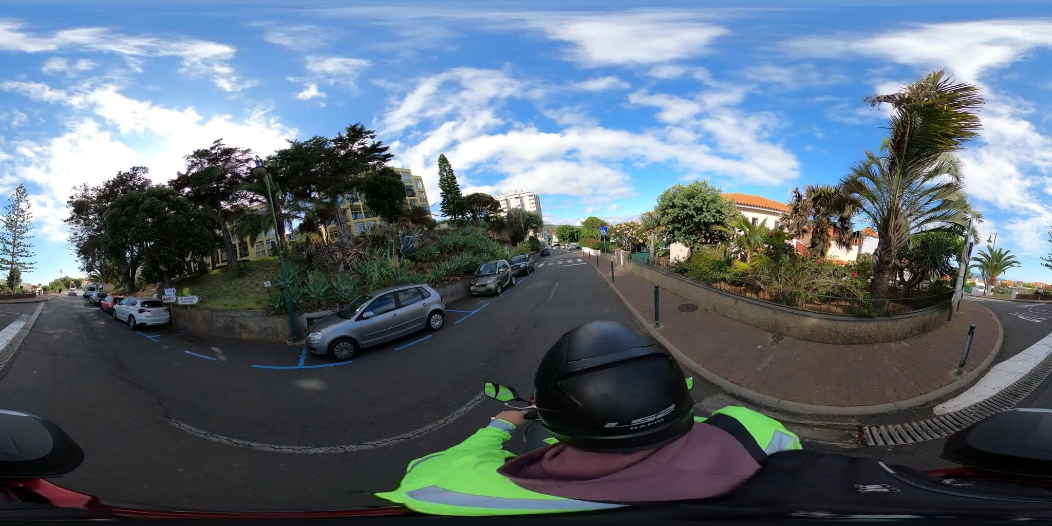 Street view near See Breeze II, Caniço — © PedroSantos (CC BY-SA · Mapillary)