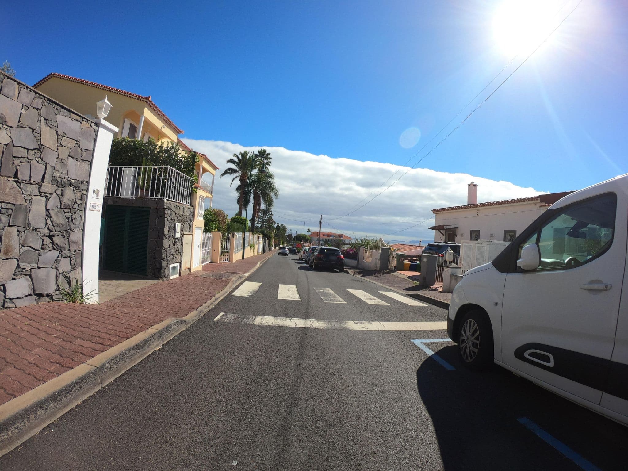 Street view near Lucullumar - Sociedade Hoteleira e Turismo S.a., Caniço — © filipesilva (CC BY-SA · Mapillary)