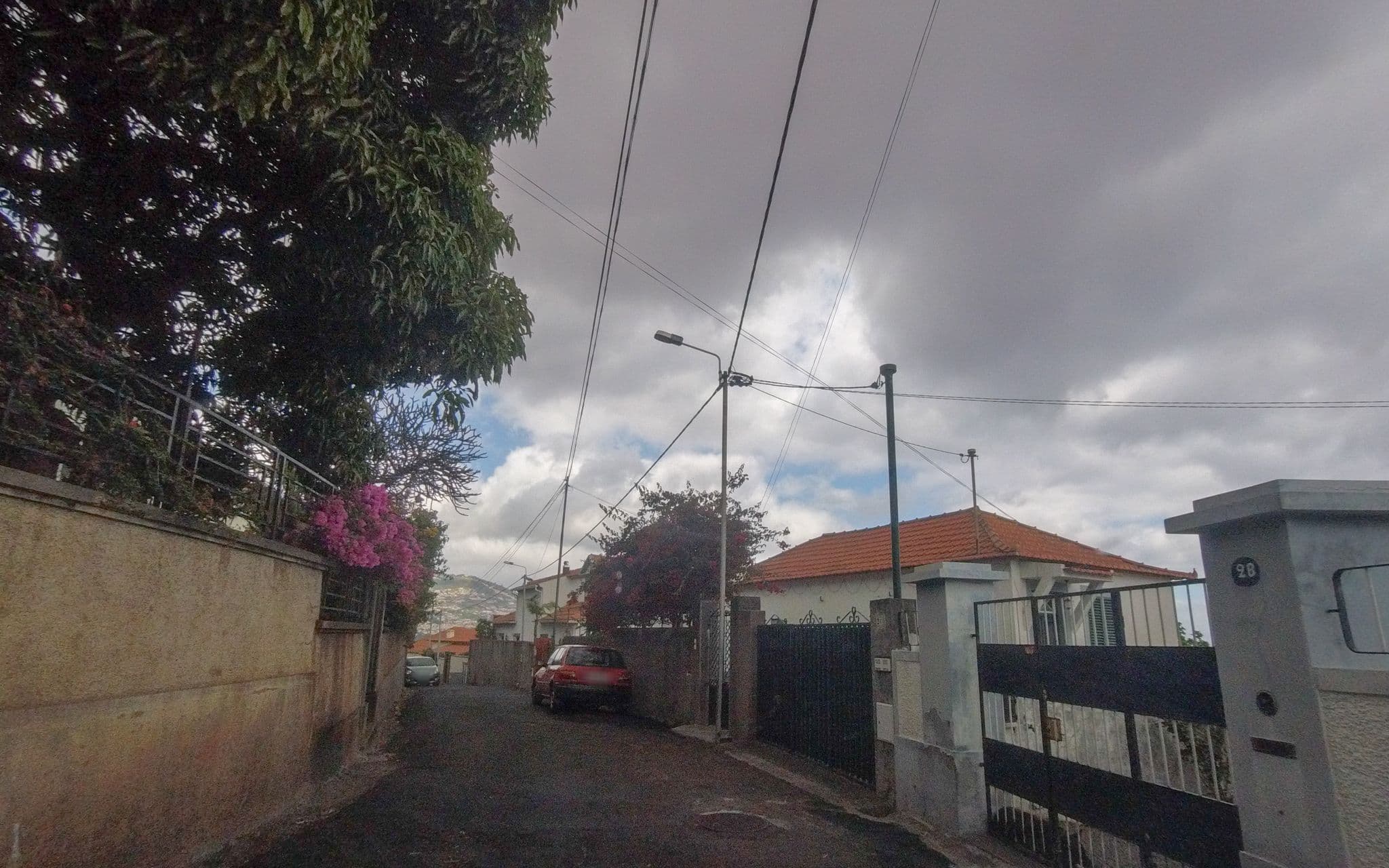 Street view near Apartment Vista Oceano, Santo António — © nunocaldeira (CC BY-SA · Mapillary)