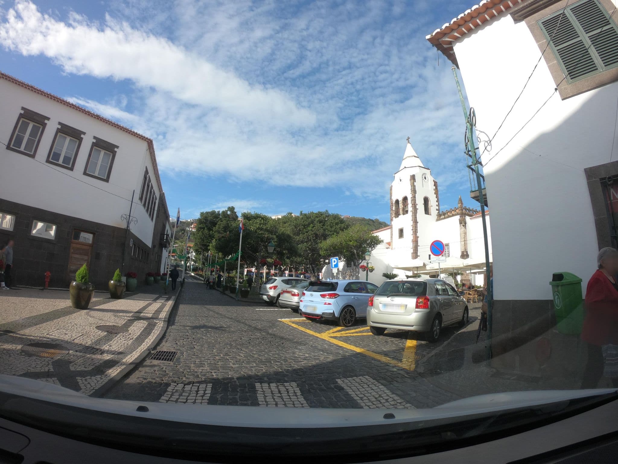 Street view near Quinta Das Eiras Bungalows and Cottages Santa Cruz (Portugal), Santa Cruz — © filipesilva (CC BY-SA · Mapillary)