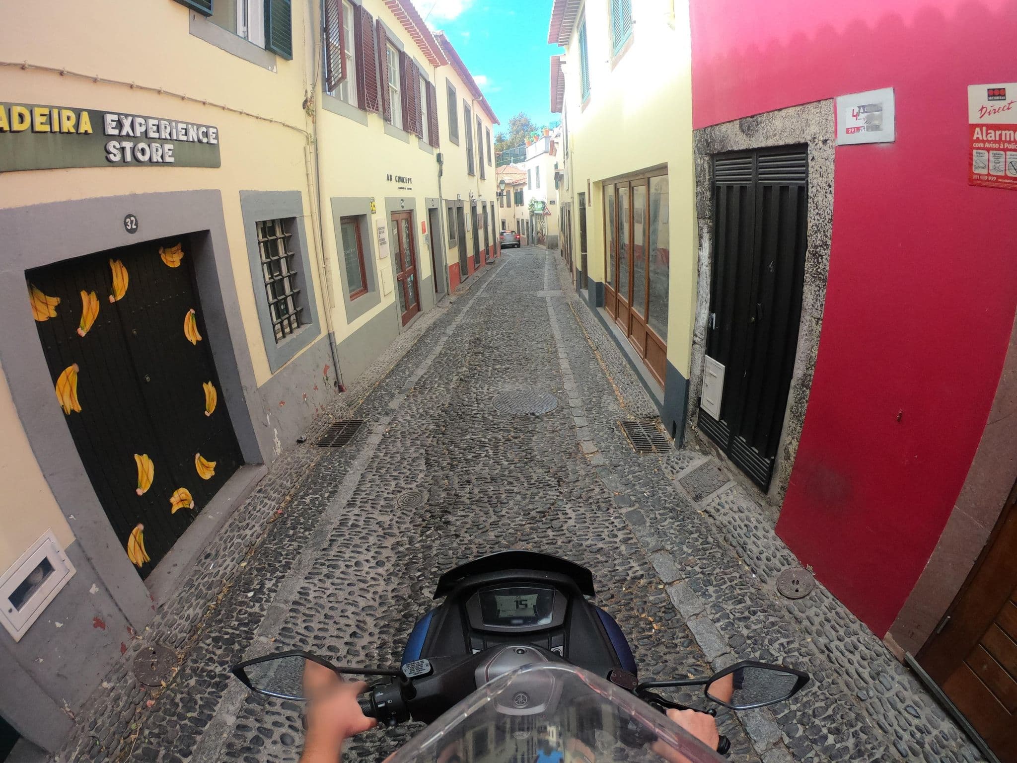 Street view near Casa Do Mercado, Santa Luzia — © filipesilva (CC BY-SA · Mapillary)