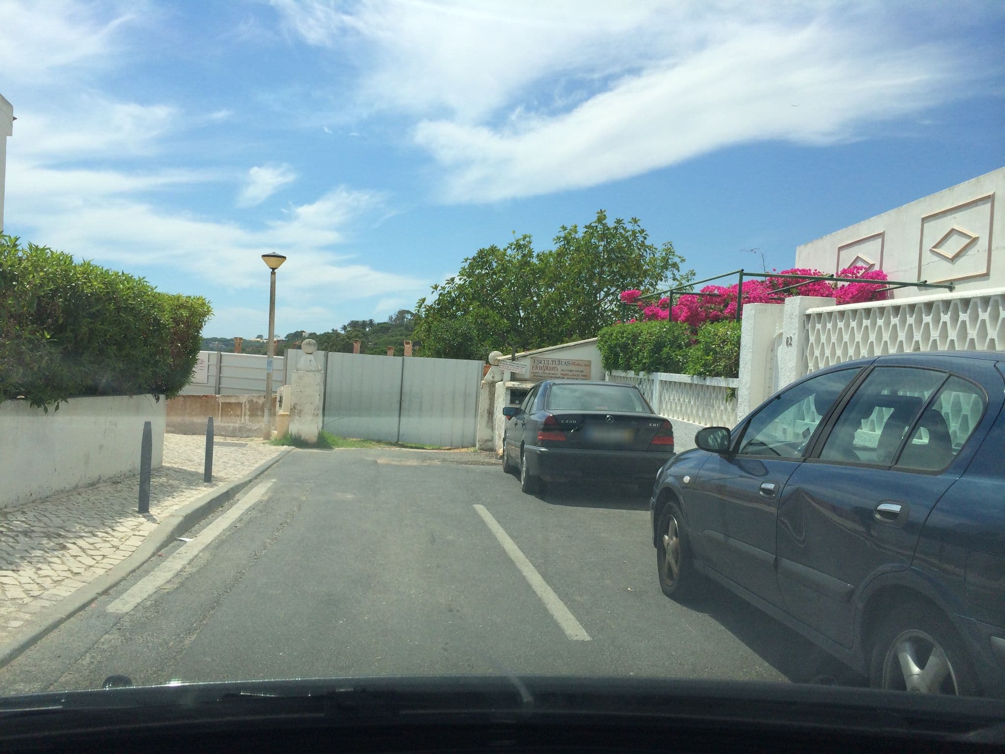 Street view near Club Luisa Maria, Olhos de Água — © julianlb (CC BY-SA · Mapillary)