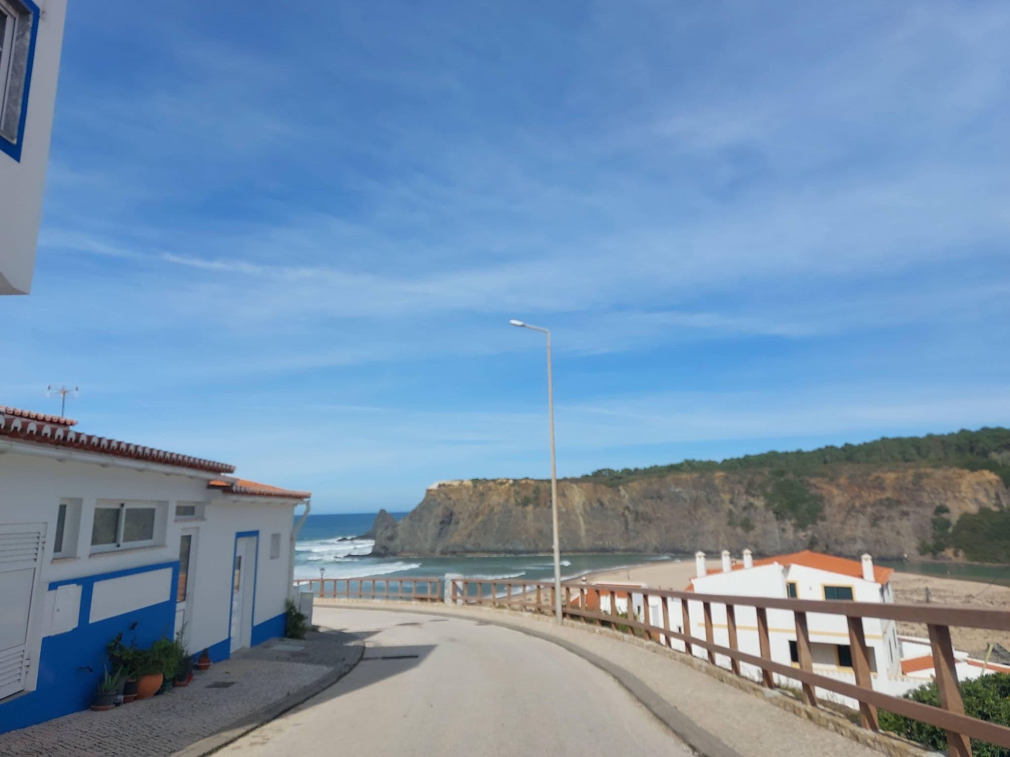 Street view near Casas do Zé, Zambujeira do Mar — © 5rmft (CC BY-SA · Mapillary)