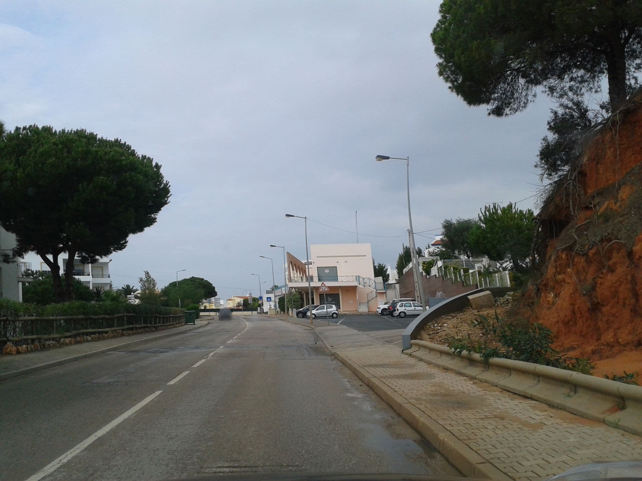 Street view near Akisol Albufeira Sunny II, Olhos de Água — © rudolfmayer (CC BY-SA · Mapillary)