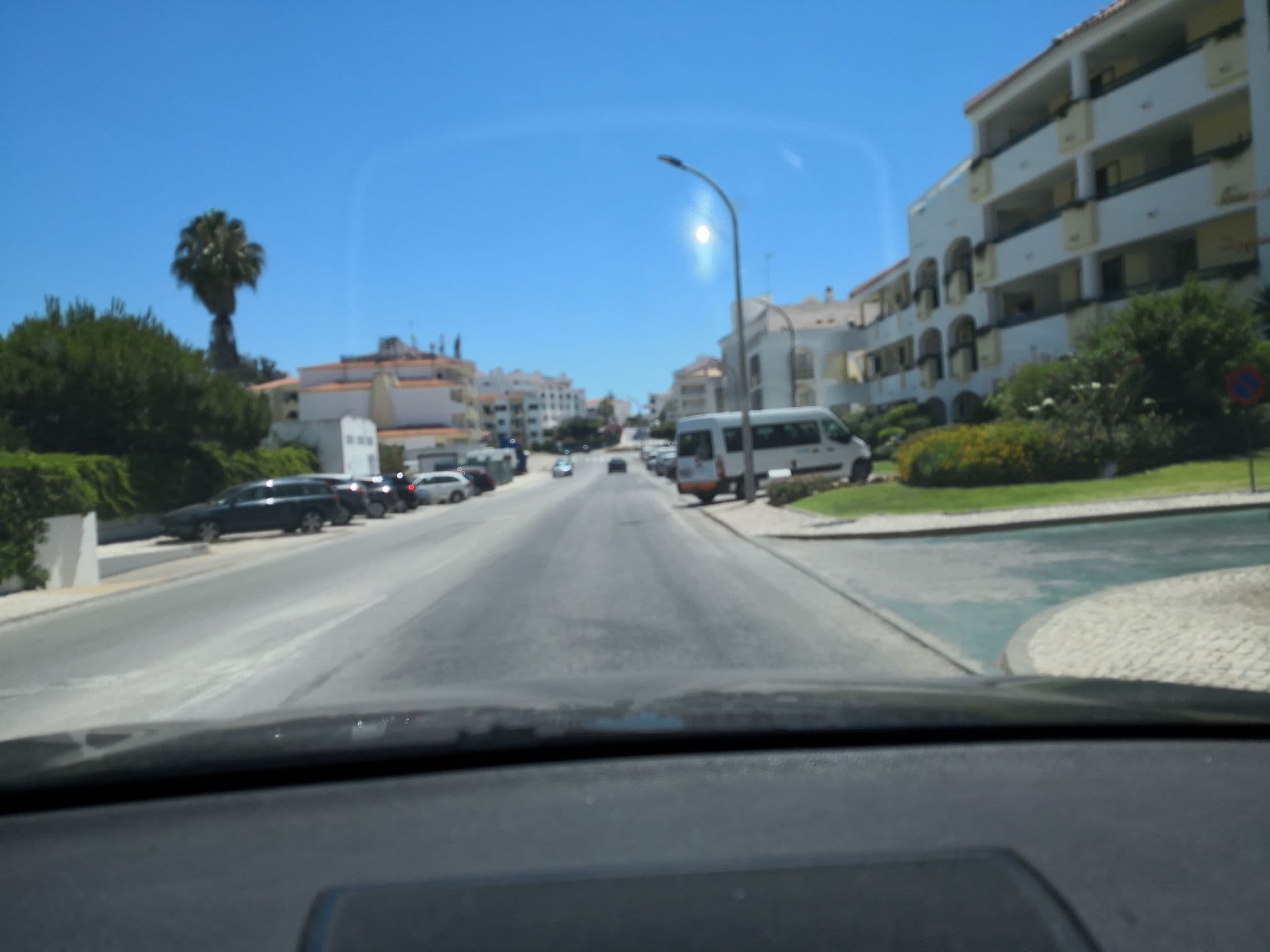 Street view near Ondamar Hotel Apartamentos, Albufeira — © sanjorgepinho (CC BY-SA · Mapillary)