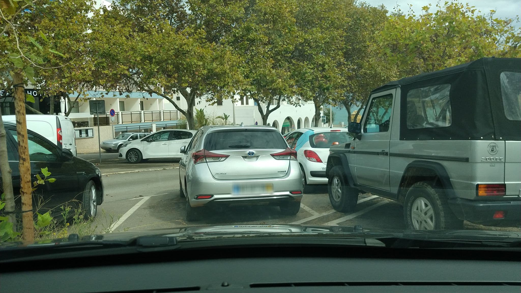 Street view near Carvi Beach Hotel Algarve, Lagos — © asimonelli (CC BY-SA · Mapillary)