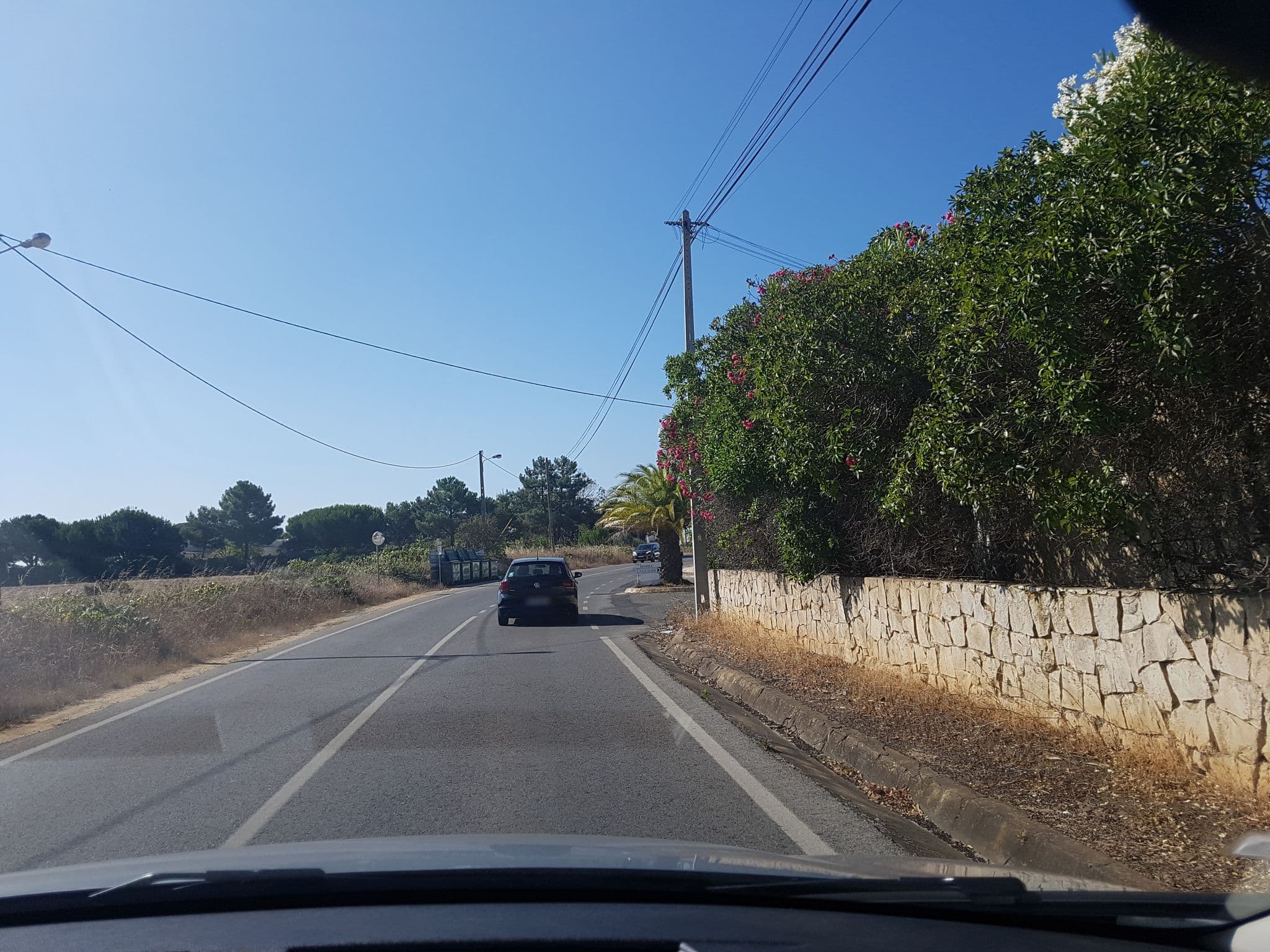 Street view near Vila Domilu, Carvoeiro — © dsmm (CC BY-SA · Mapillary)