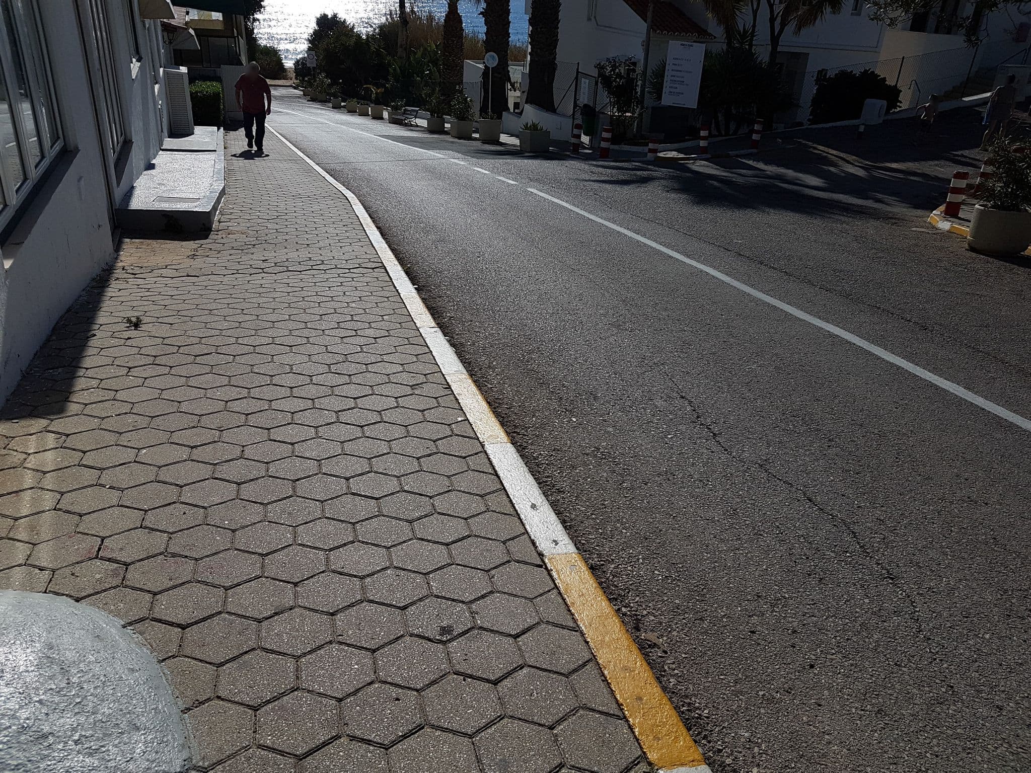 Street view near Monica Isabel Beach Club Aparthotel Albufeira, Albufeira — © jopparn (CC BY-SA · Mapillary)