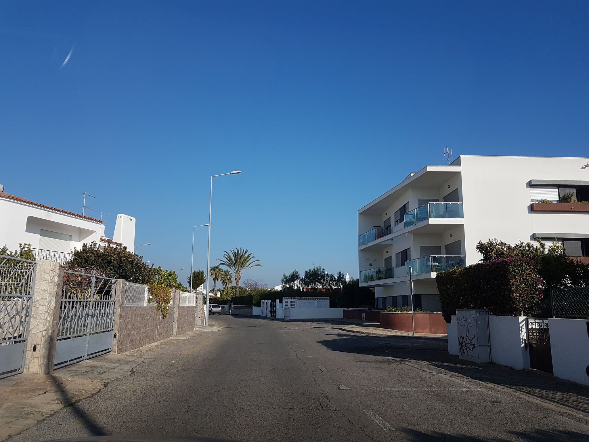 Street view near Cheerfulway Oura Village Garden Apartamentos, Albufeira — © jopparn (CC BY-SA · Mapillary)