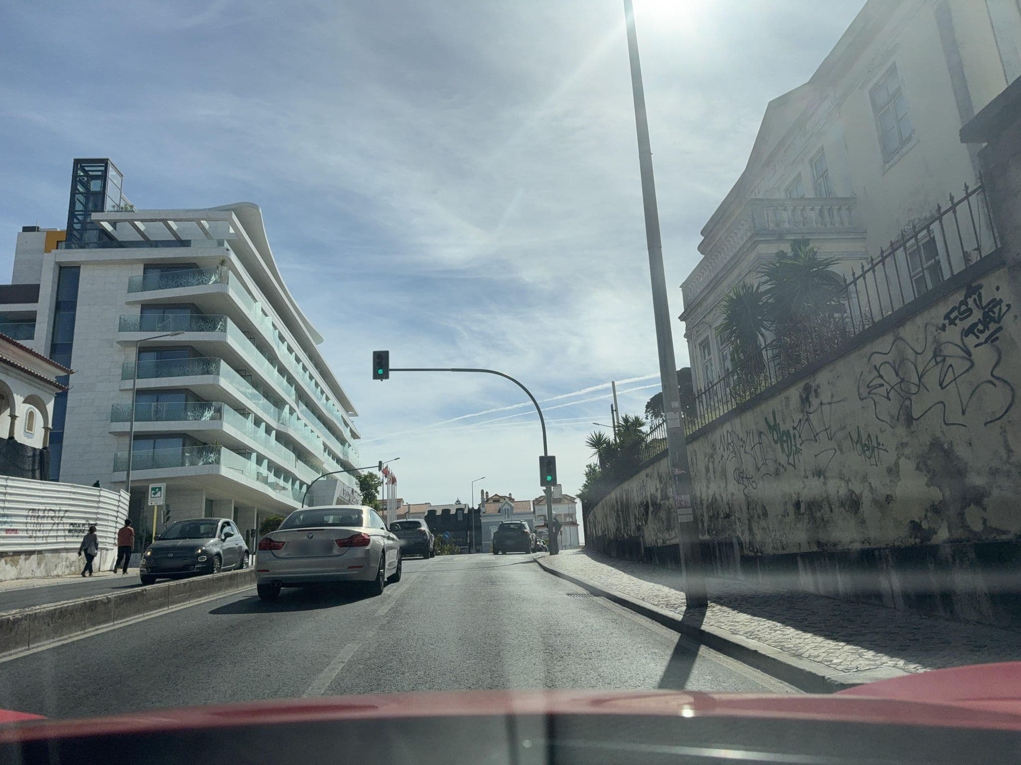 Street view near Pensão São Cristóvão, Estoril — © RSTQ (CC BY-SA · Mapillary)