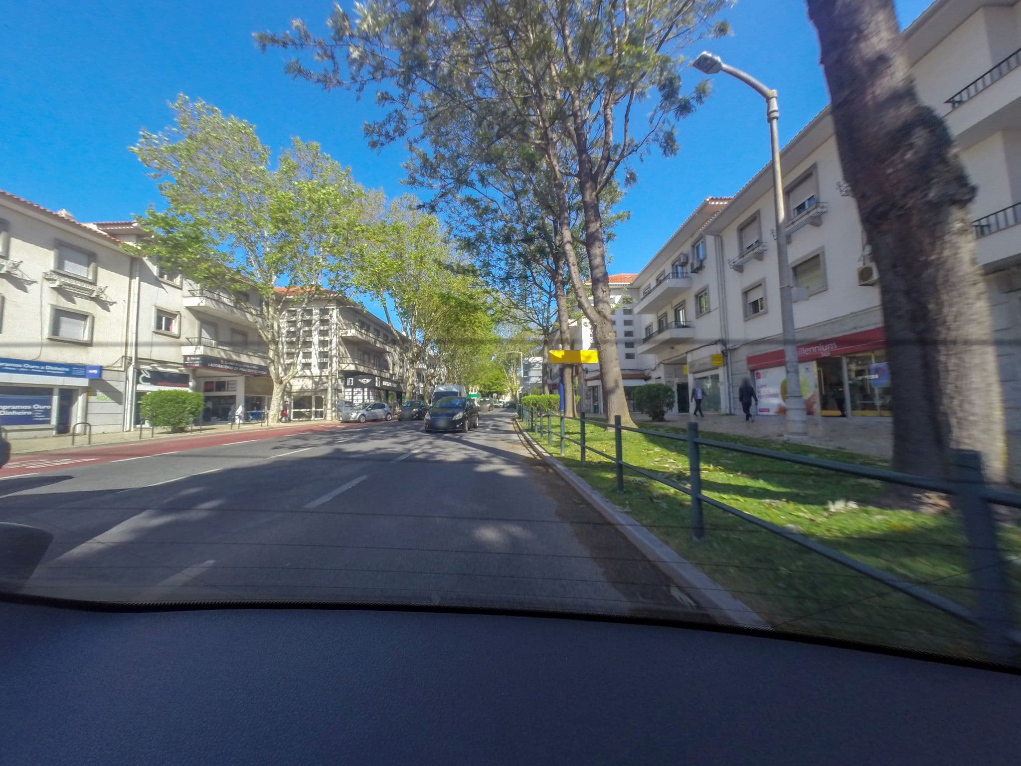 Street view near Hello Cascais B&B Rooms, Cascais — © davipt (CC BY-SA · Mapillary)