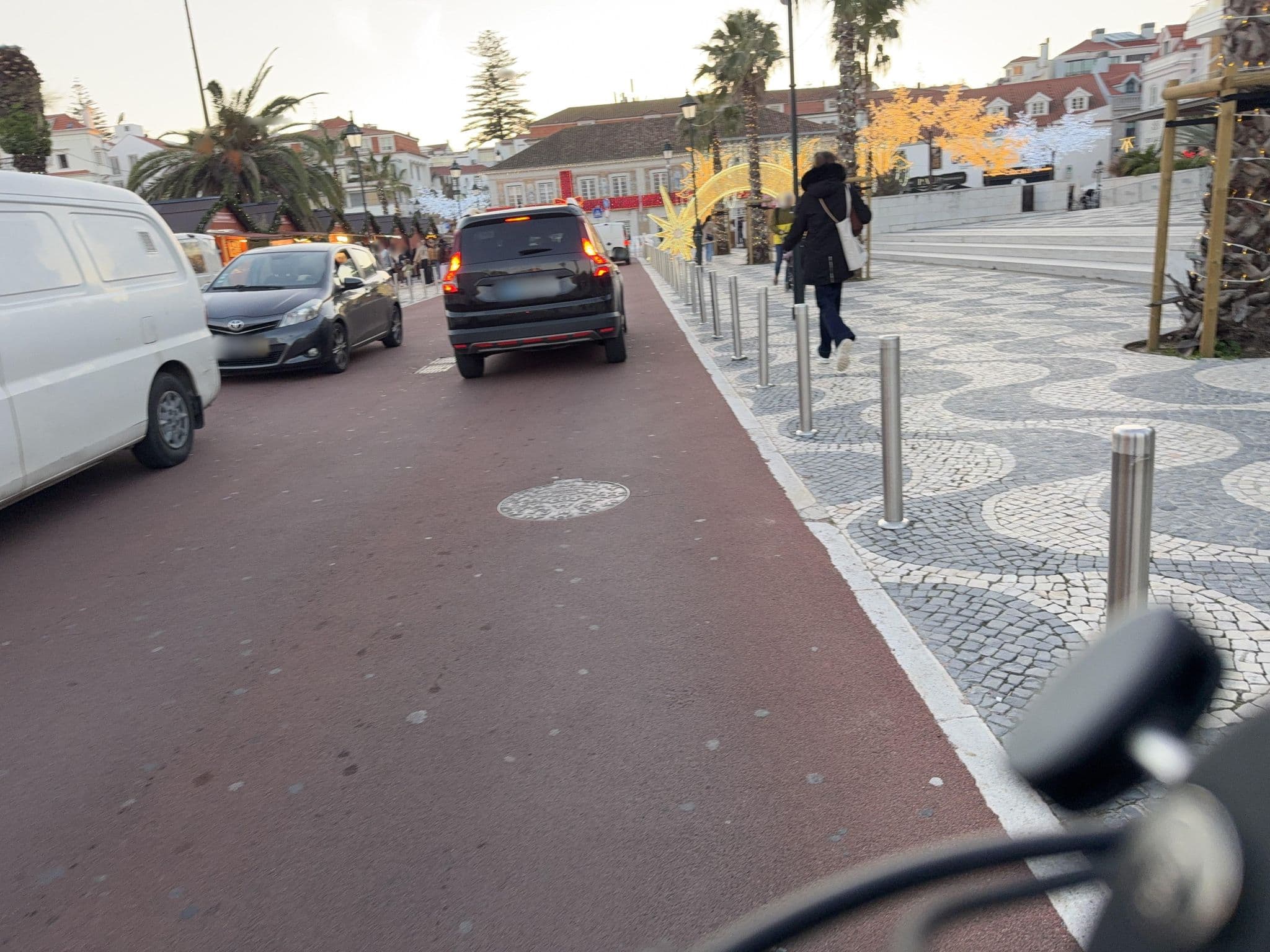 Street view near Swimming Pool, Cascais — © RSTQ (CC BY-SA · Mapillary)