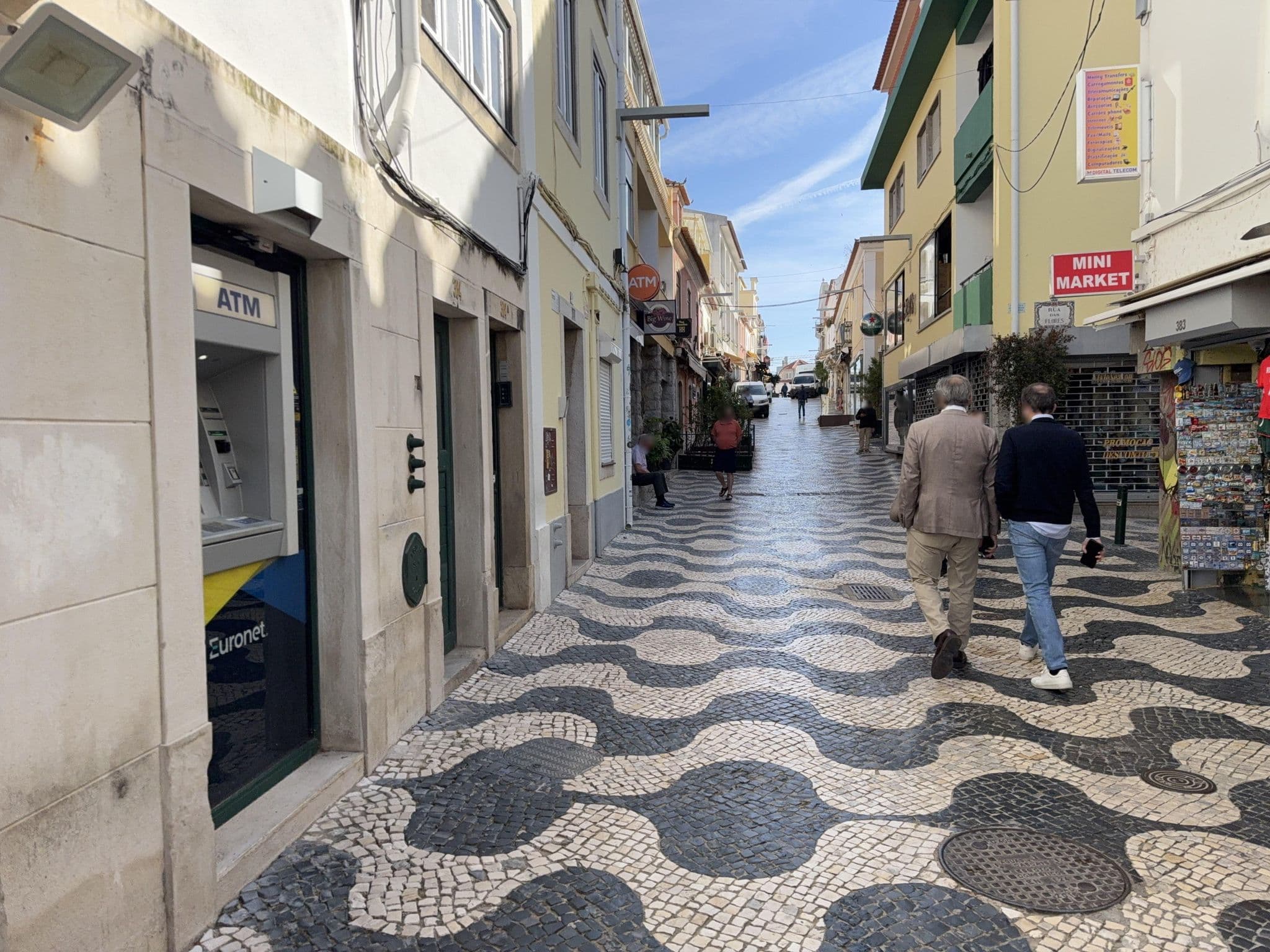 Street view near Fruitpoint hostel, Cascais — © RSTQ (CC BY-SA · Mapillary)