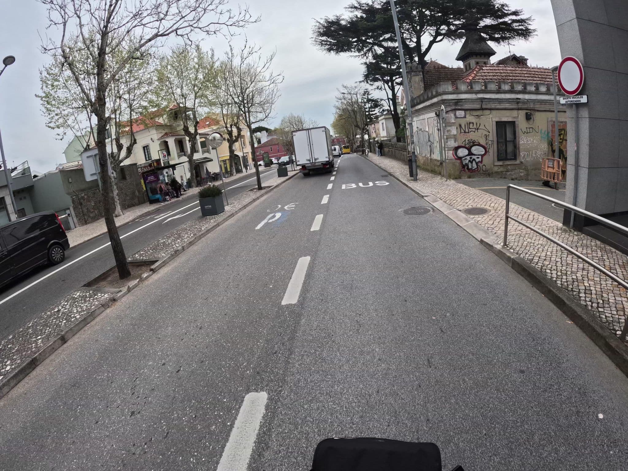 Street view near cafe Piela's Sintra, Sintra — © claudiop (CC BY-SA · Mapillary)