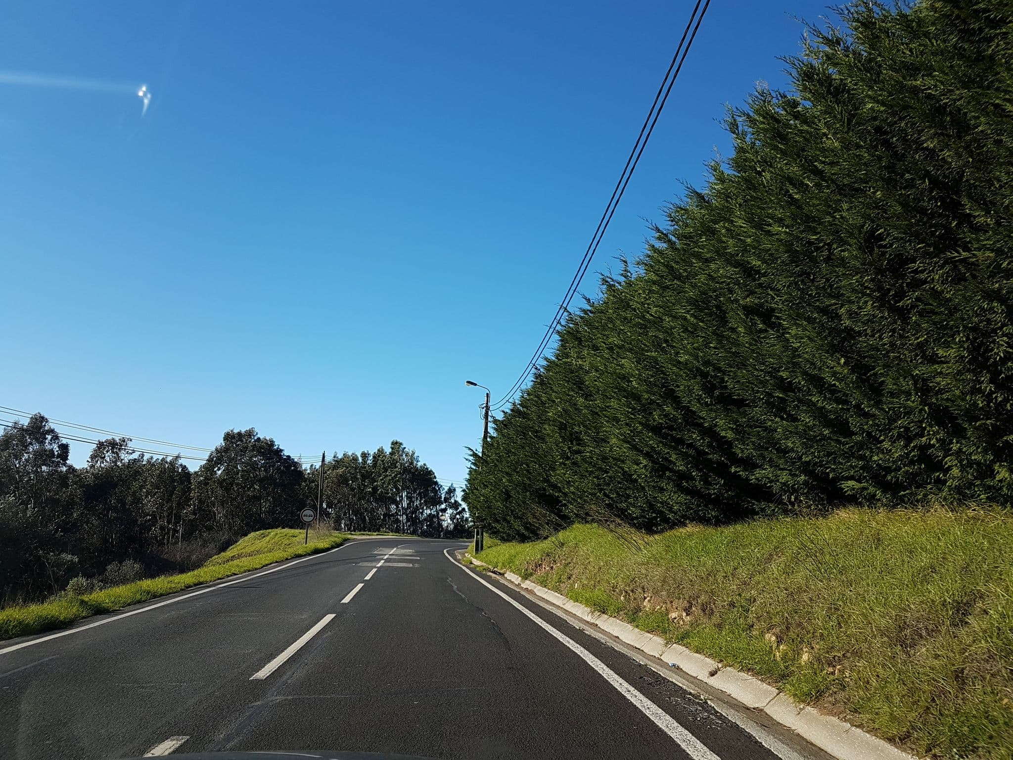 Street view near Pura Vida, Azoia — © jopparn (CC BY-SA · Mapillary)