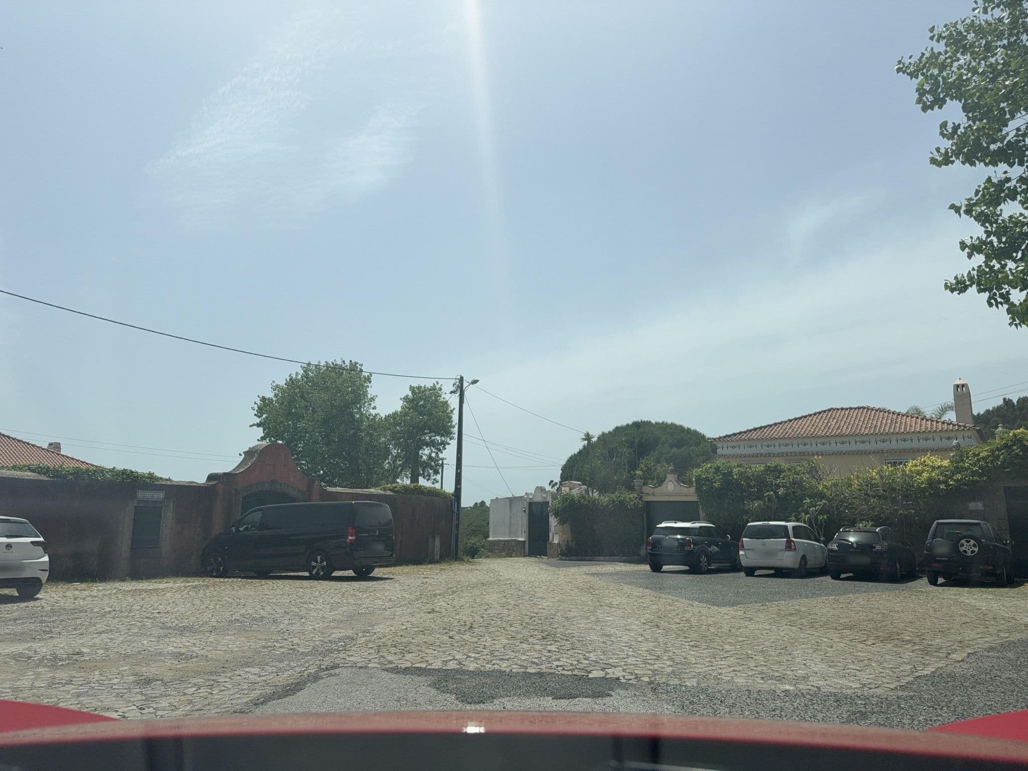 Street view near Boutique Hotel Paço Do Bispo, Linhó — © RSTQ (CC BY-SA · Mapillary)