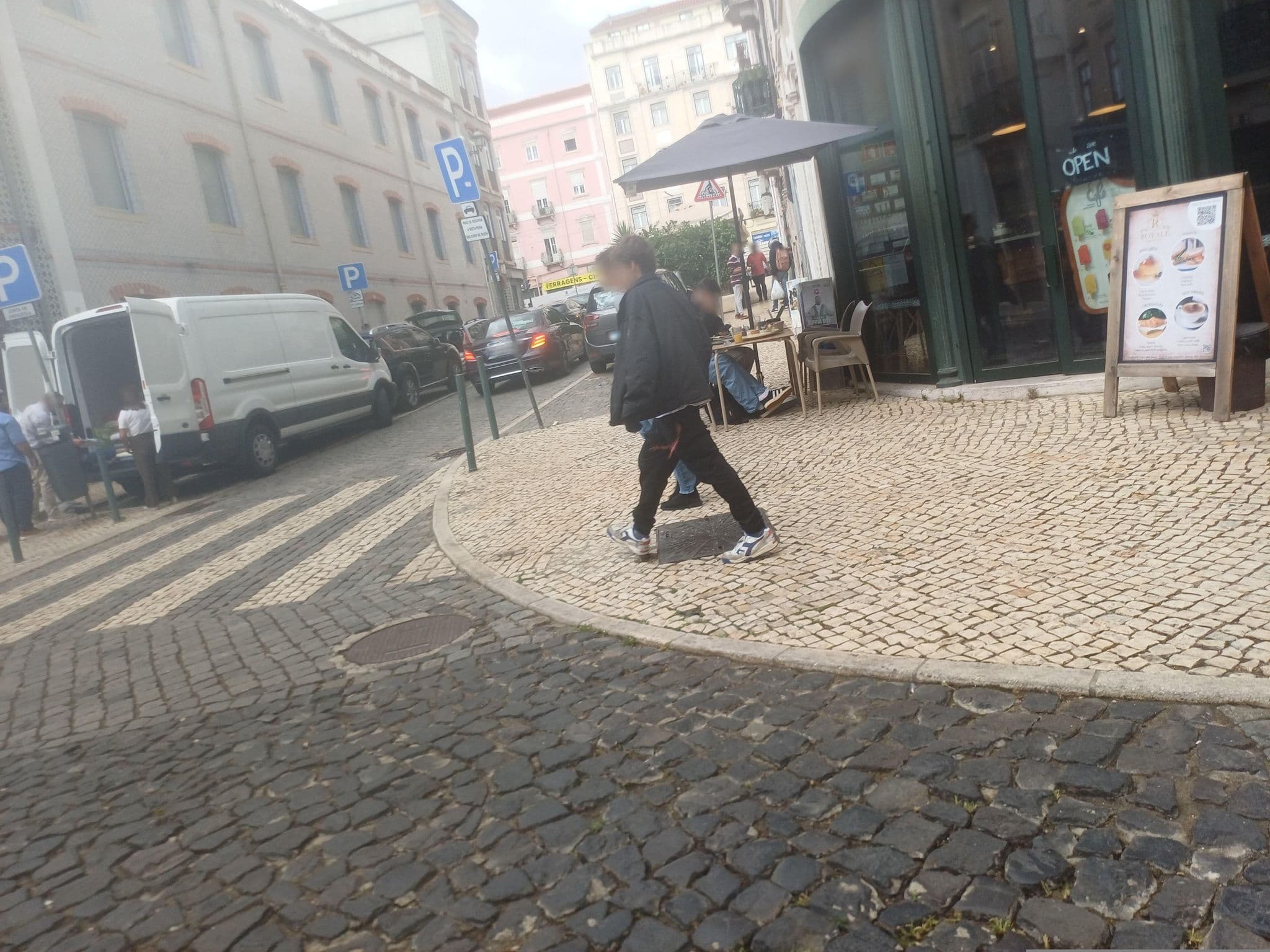 Street view near Largo Residencias Second Floor, Intendente — © beer119 (CC BY-SA · Mapillary)