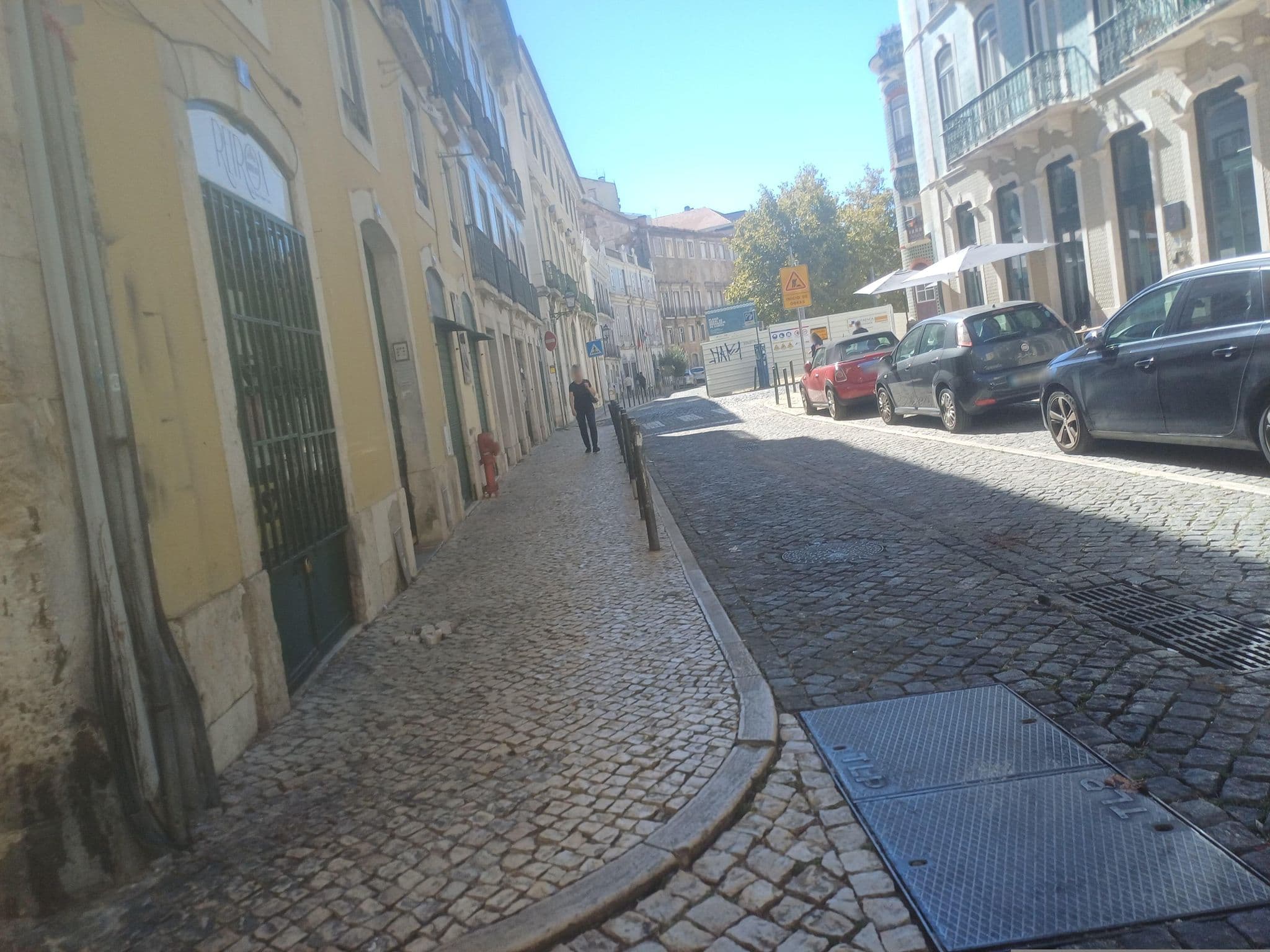 Street view near Casinha Alfacinha, Intendente — © beer119 (CC BY-SA · Mapillary)